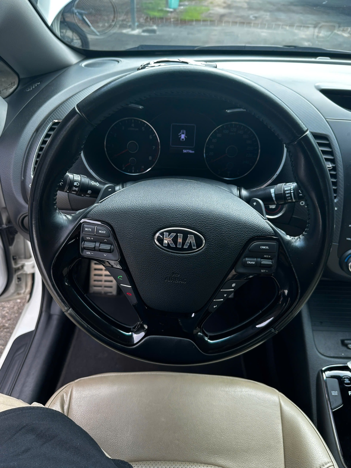 Kia Cerato 1.6 AT 2018 - Nội thất 4