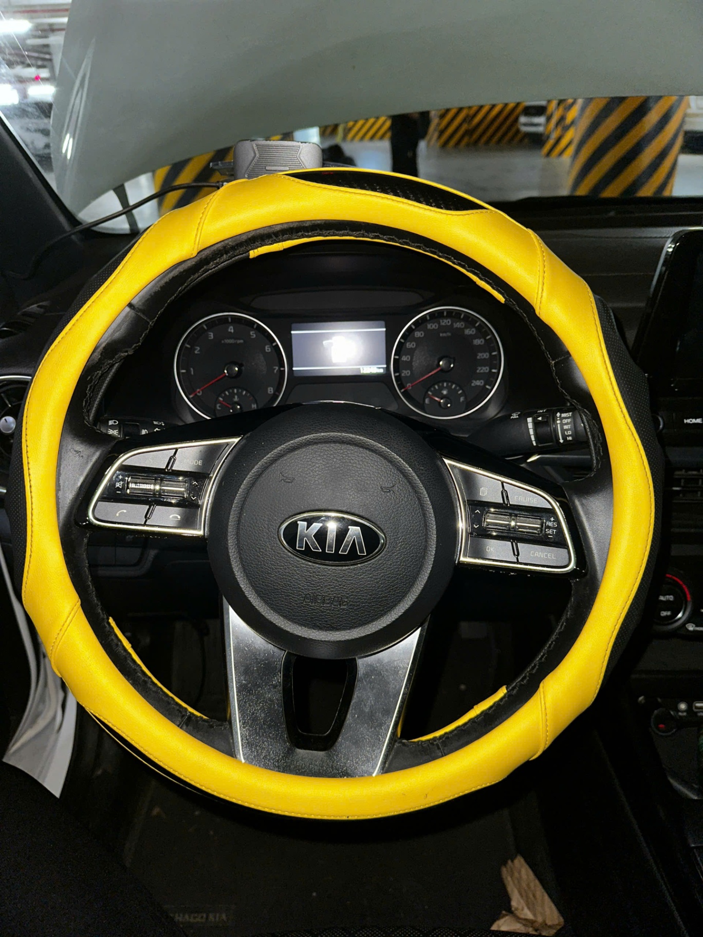 Kia Cerato 2.0 AT Premium 2020 - Nội thất 2