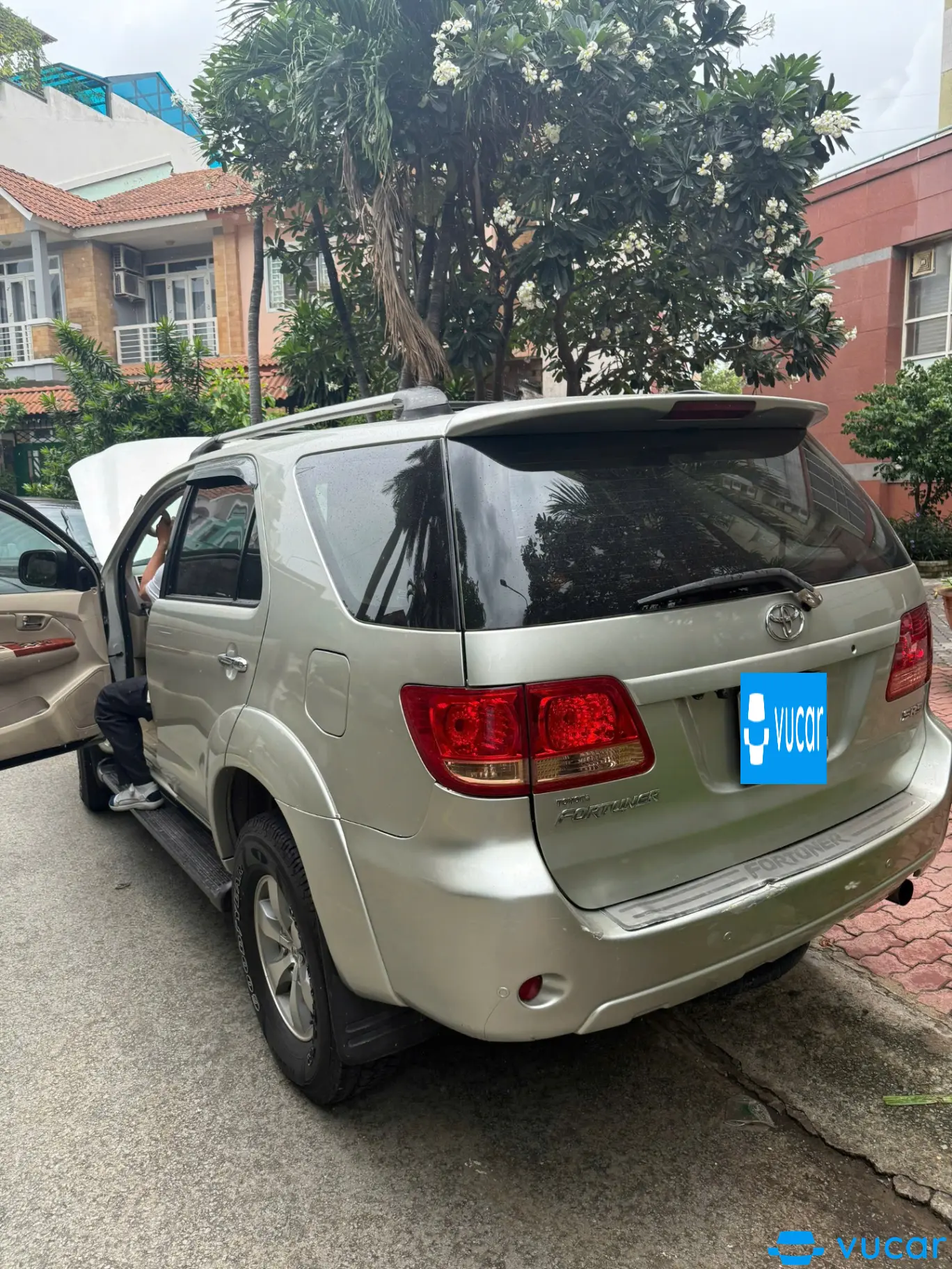 Toyota Fortuner SR5 2.7 AT 2008 - Ngoại thất 1