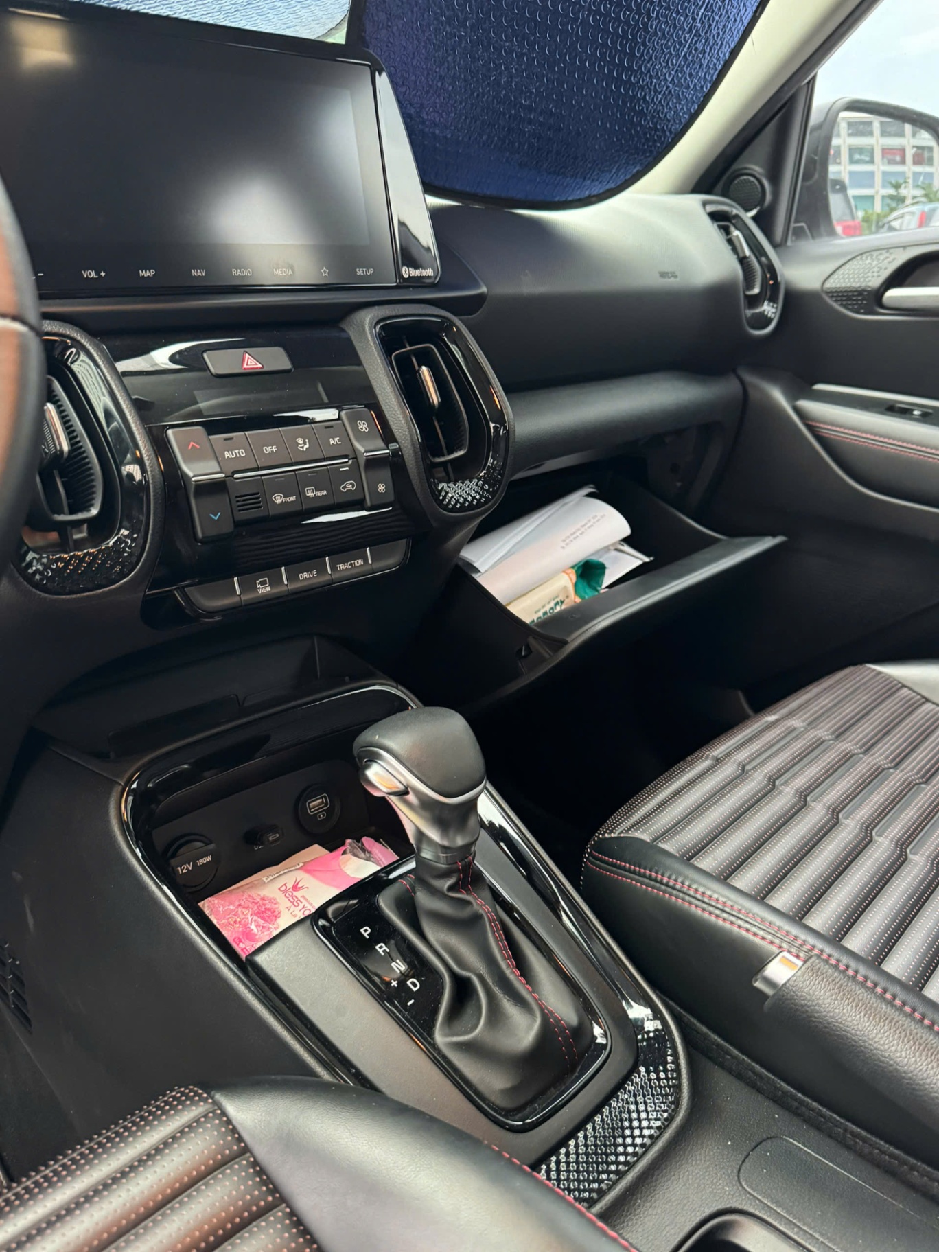 Kia Sonet Premium 1.5 AT 2021 - Nội thất 2