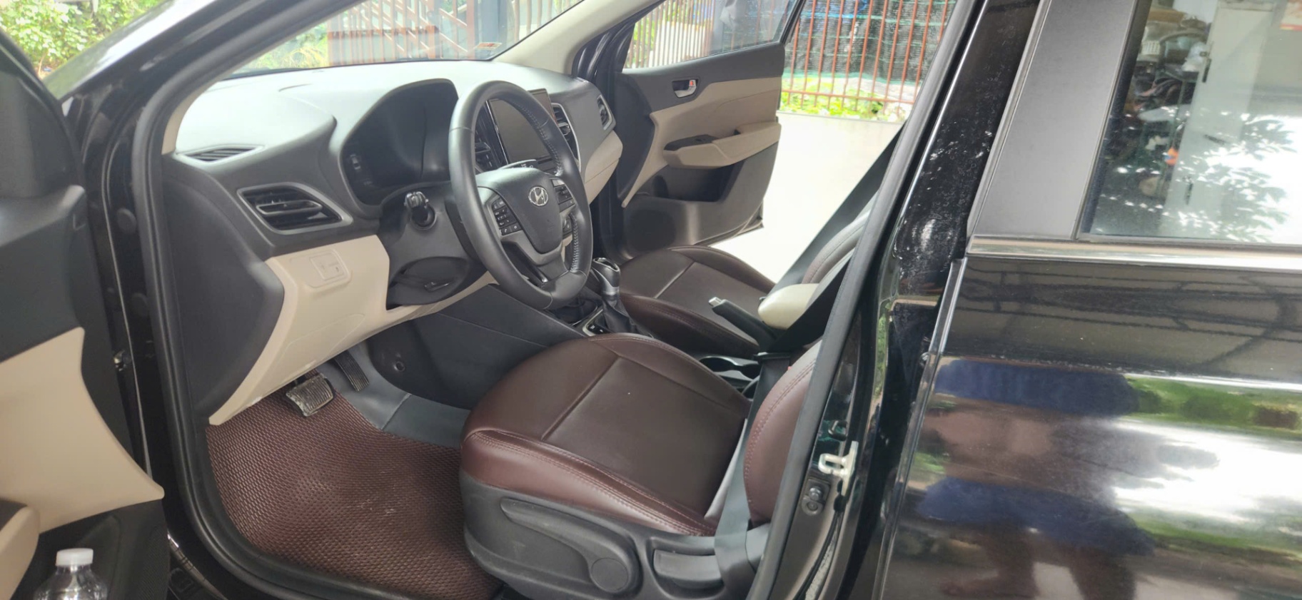 Hyundai Accent 1.4 AT 2021 - Nội thất 3