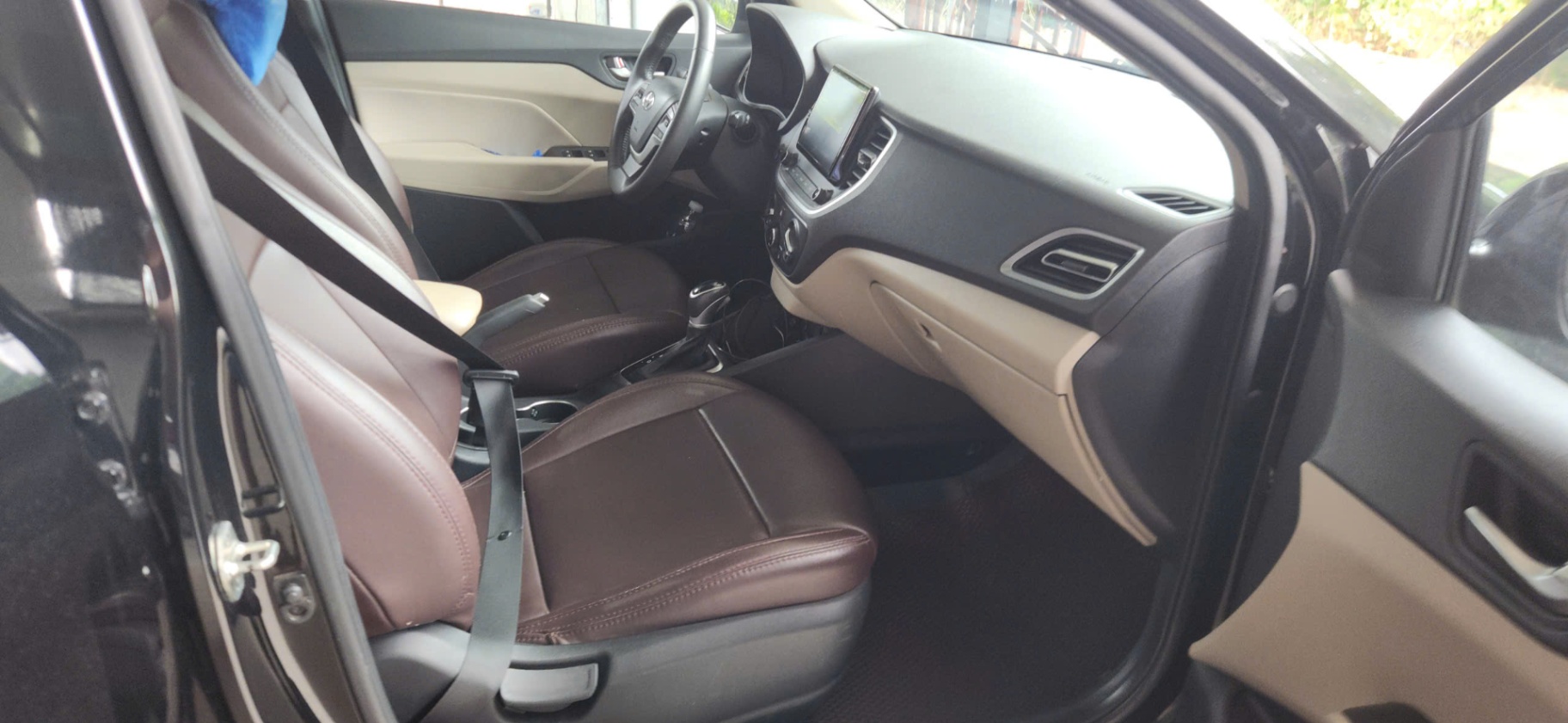 Hyundai Accent 1.4 AT 2021 - Nội thất 5