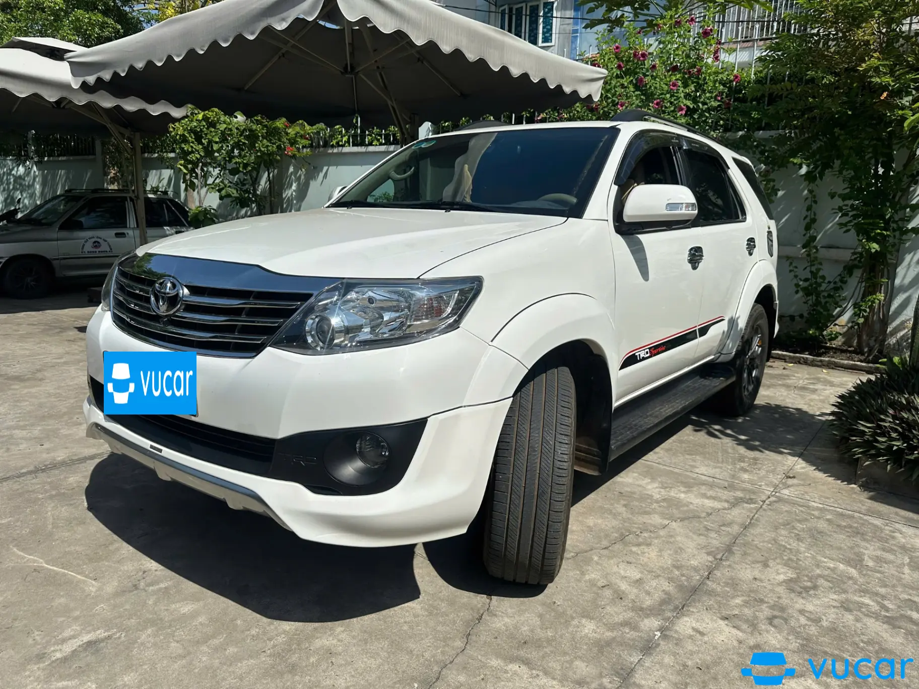 Toyota Fortuner TRD Sportivo 4x2 AT 2015 - Ngoại thất 7