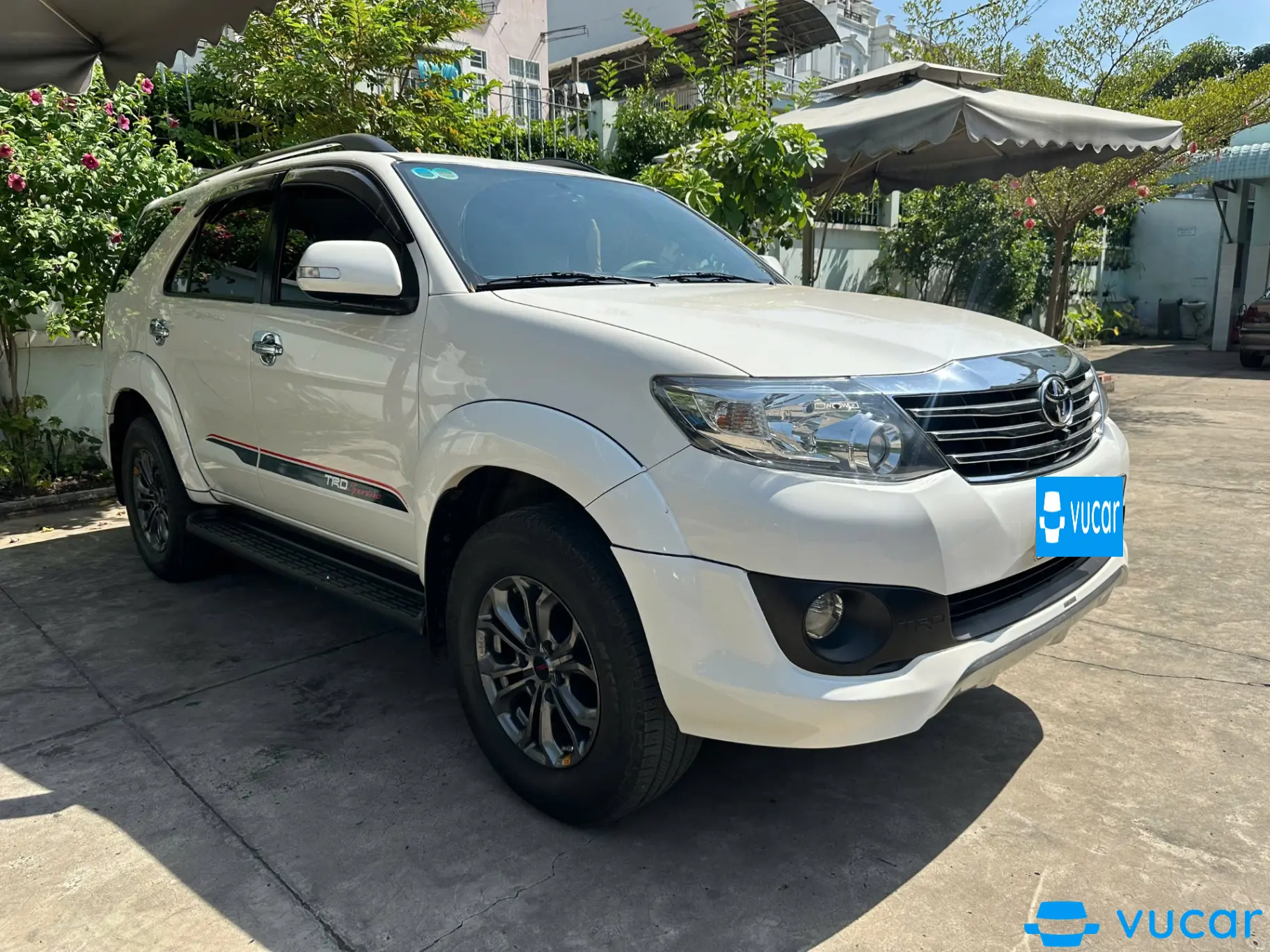 Toyota Fortuner TRD Sportivo 4x2 AT 2015 - Ngoại thất 12