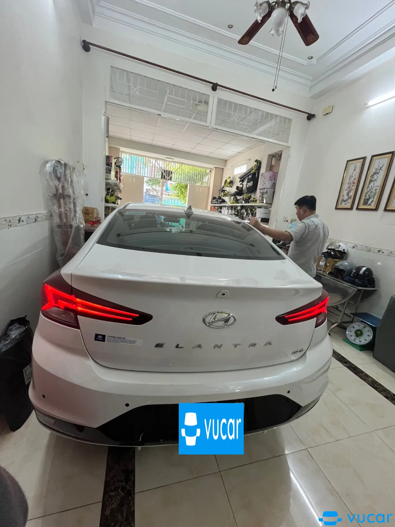 Hyundai Elantra 2.0 AT 2019 - Ngoại thất 2