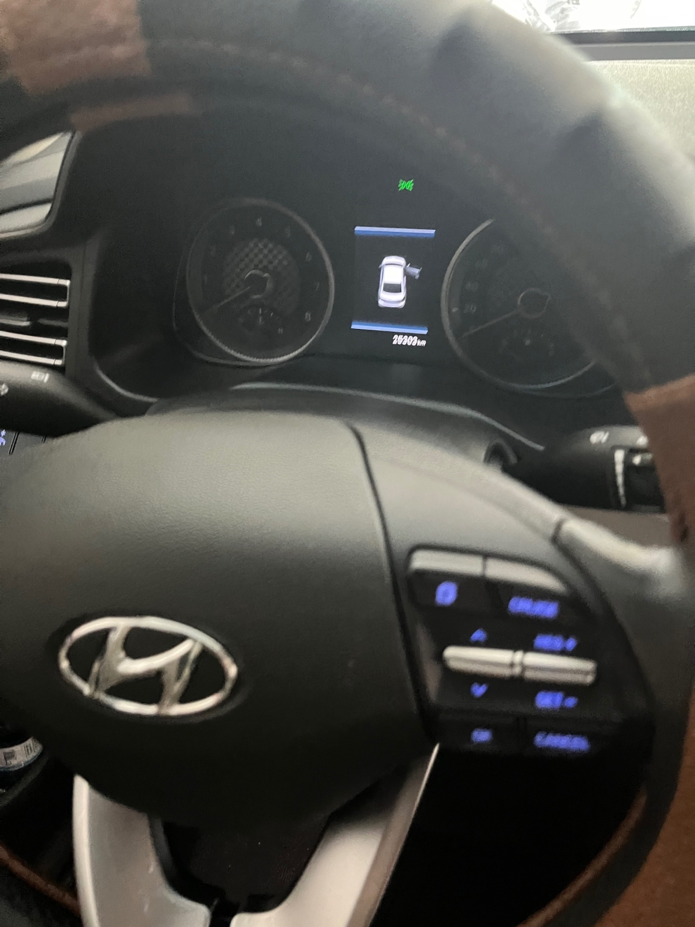 Hyundai Elantra 2.0 AT 2019 - Nội thất 8