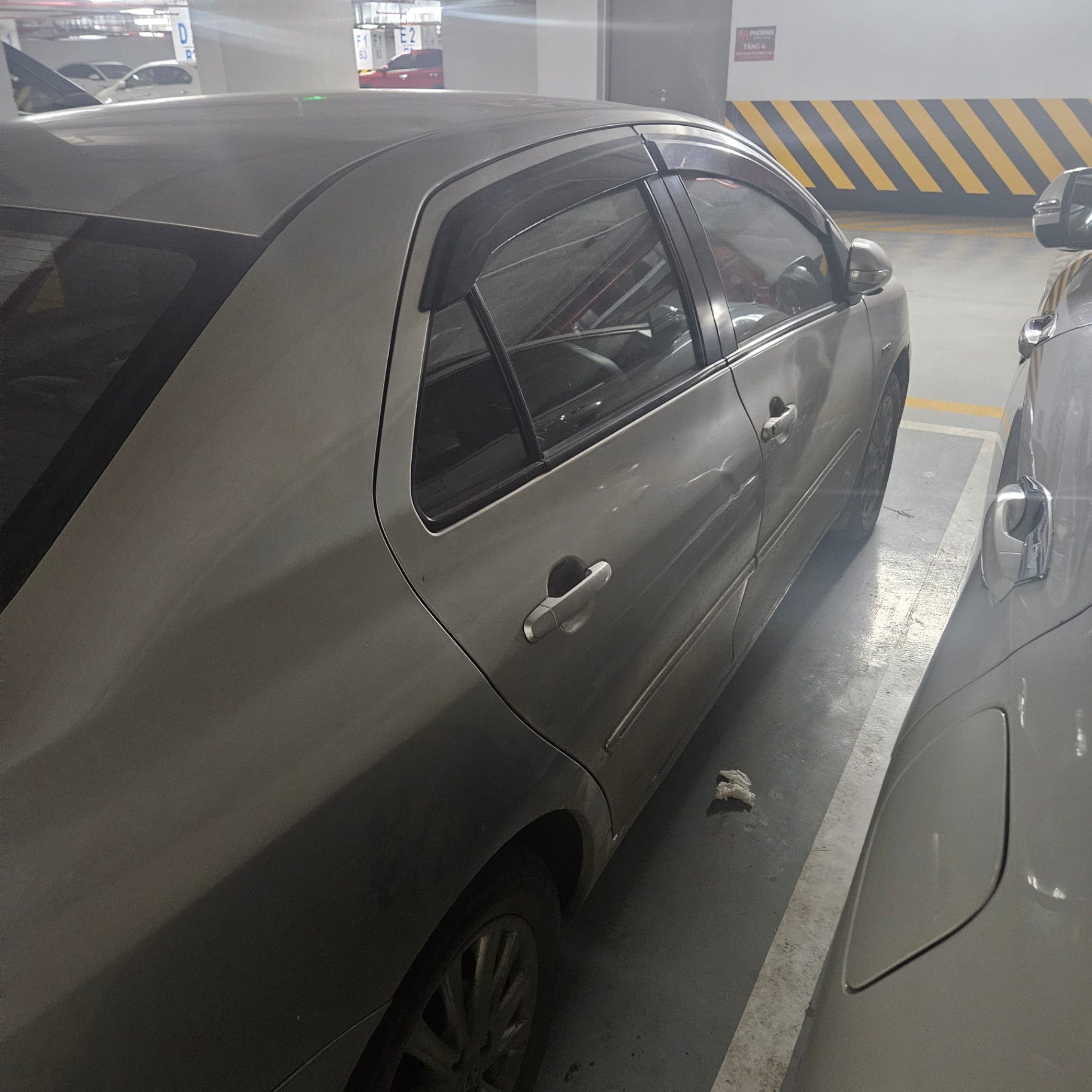 Toyota Vios 1.5G 2011 - Ngoại thất 3