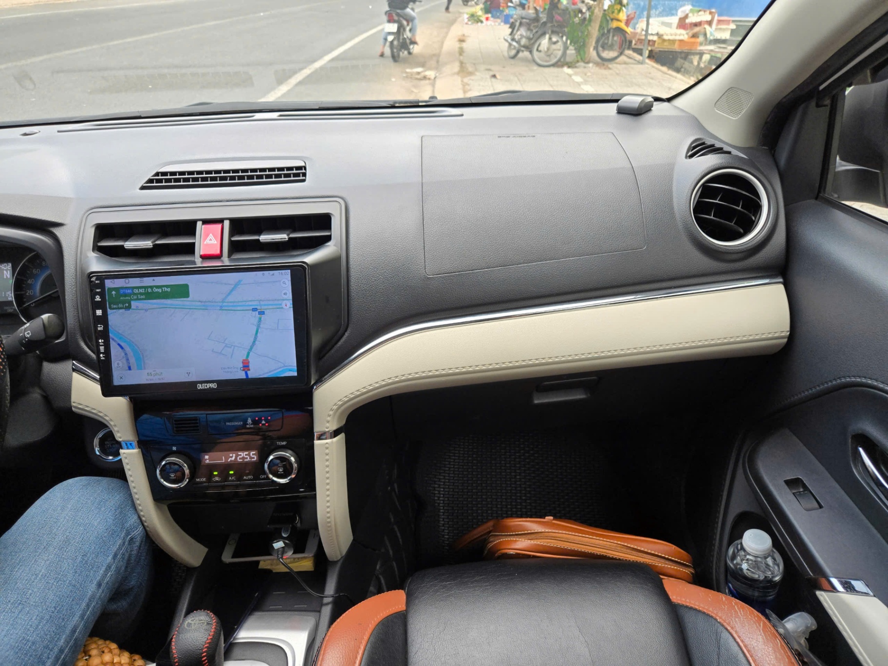 Toyota Rush 1.5S AT 2019 - Nội thất 4