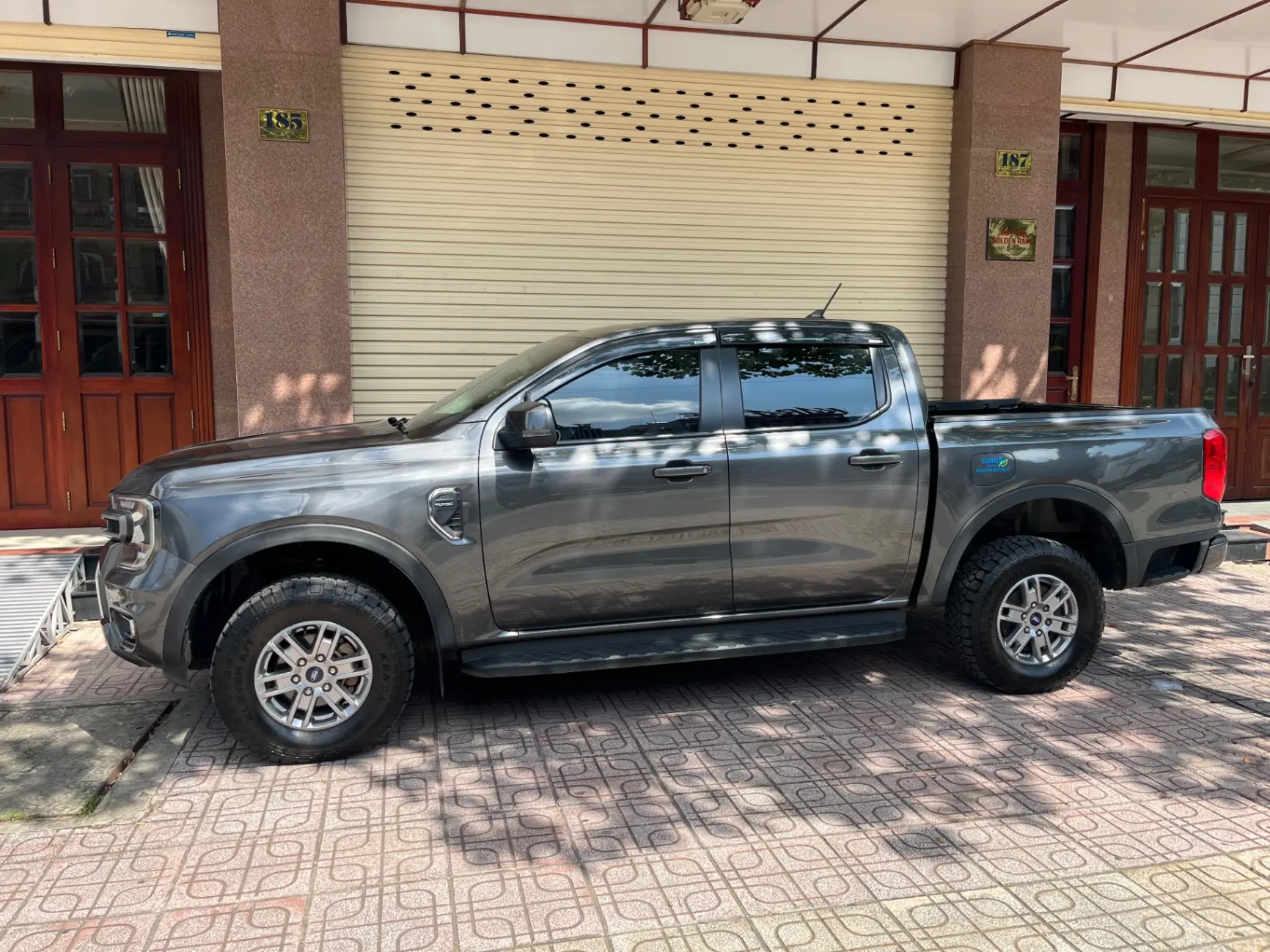 Ford Ranger XLS 2.0L 4x4 AT 2023 - Ngoại thất 2