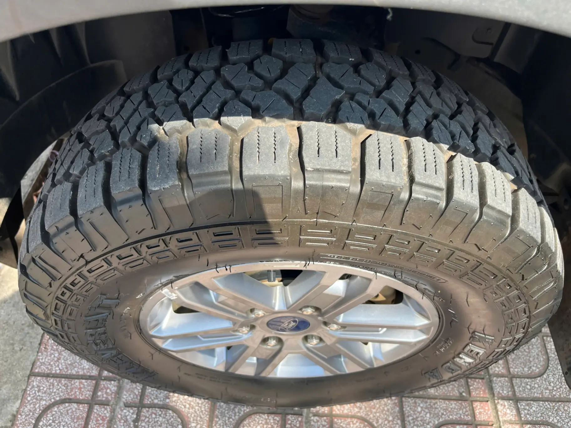 Ford Ranger XLS 2.0L 4x4 AT 2023 - Ngoại thất 8
