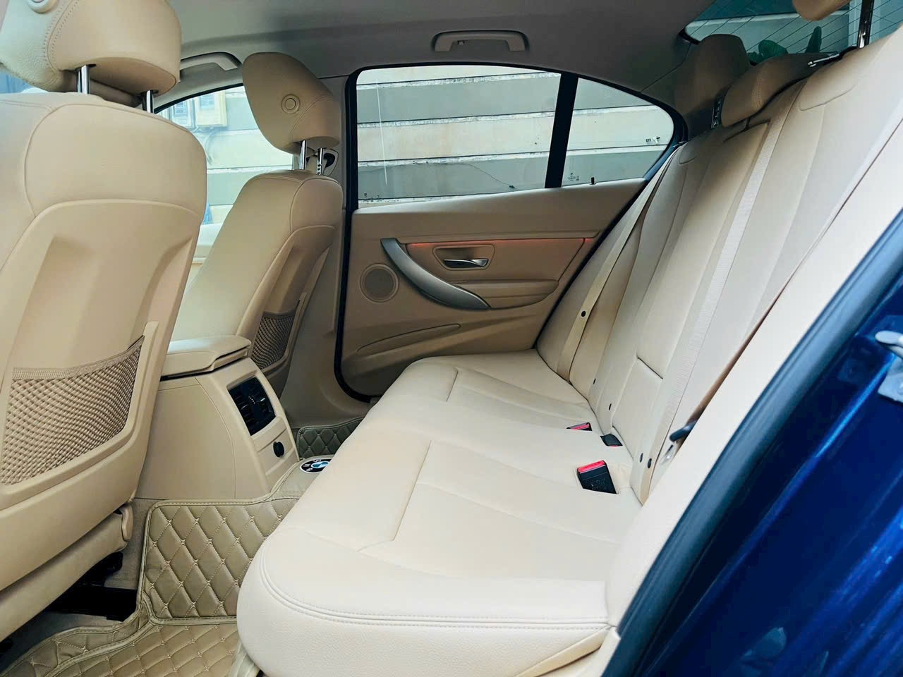 BMW 3 series 320i 2016 - Nội thất 2