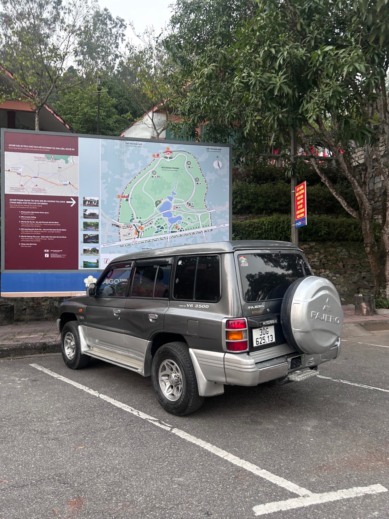 Mitsubishi Pajero 3.5 2004 - Ngoại thất 2