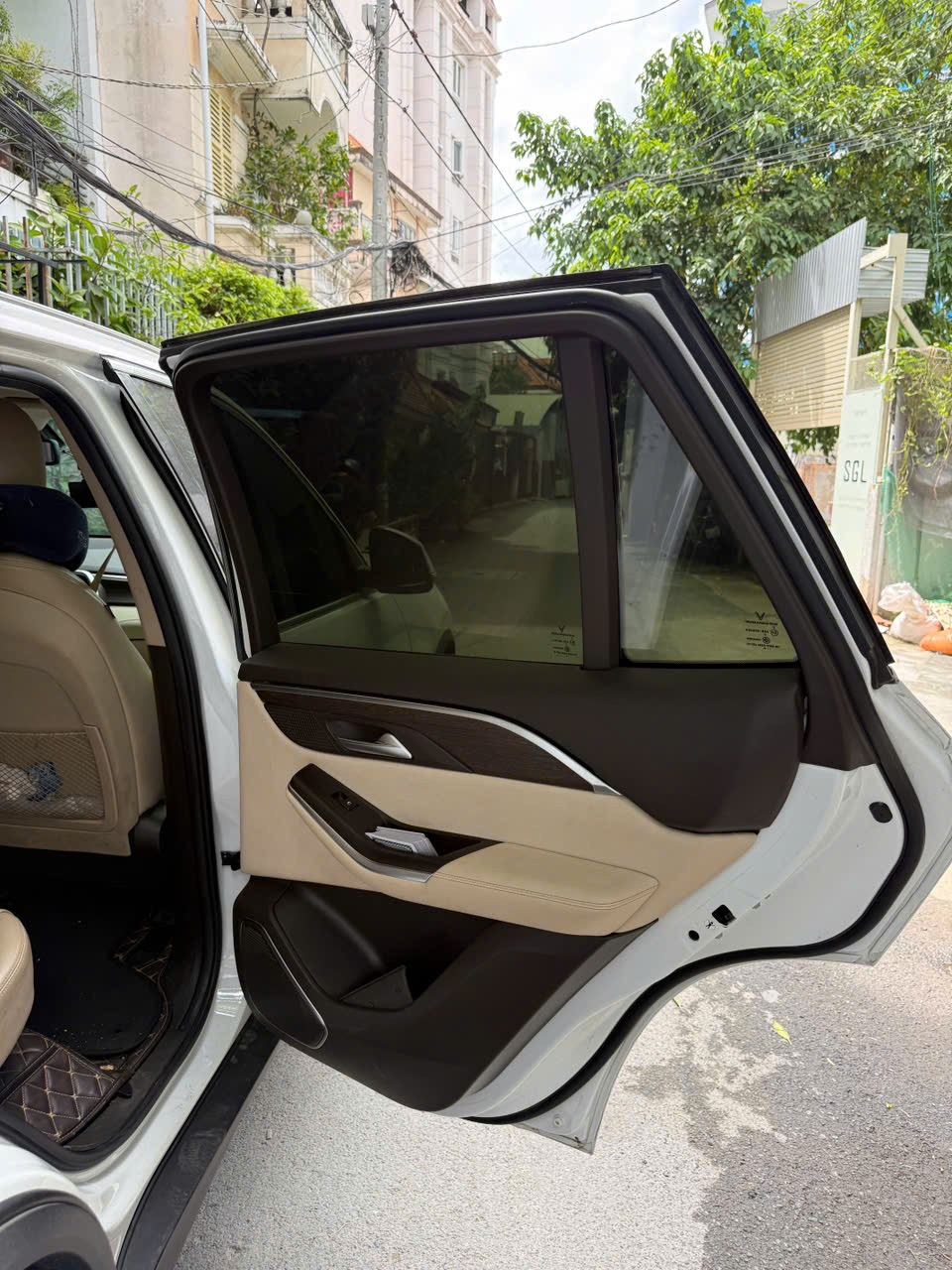 Vinfast Lux sa 2.0 Premium 2.0 AT 2020 - Nội thất 11