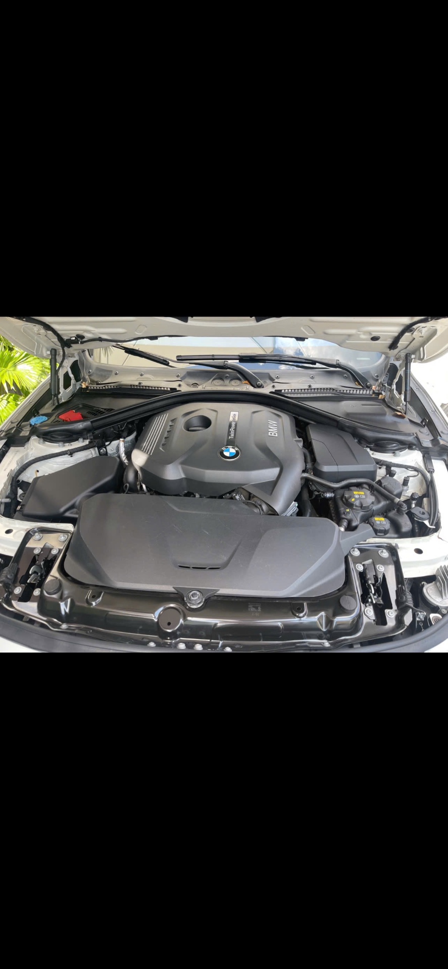 BMW 4 series 420i Gran Coupe 2017 - Khoang động cơ 2