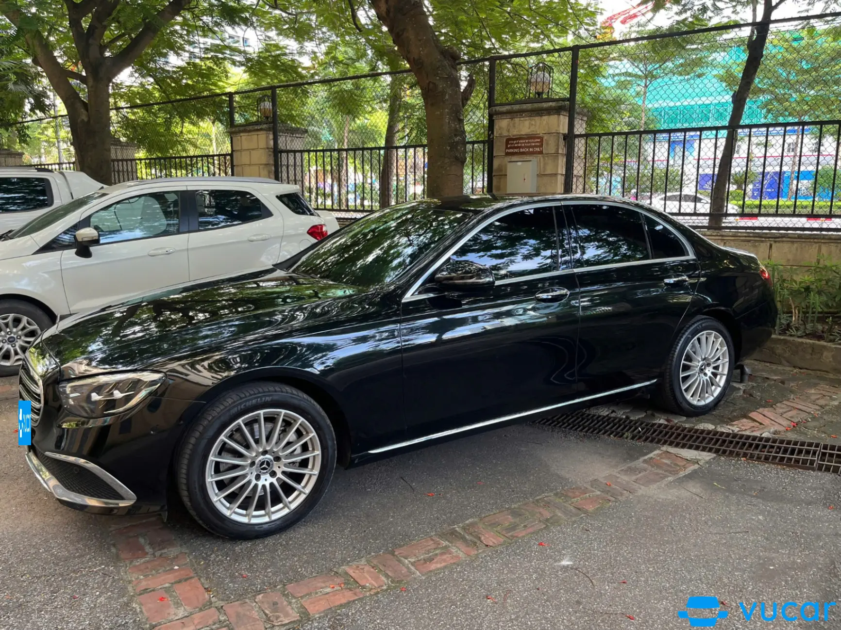 Mercedes E class E200 Exclusive 2021 - Ngoại thất 2