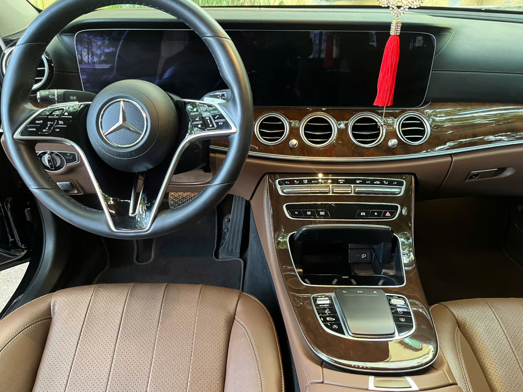 Mercedes E class E200 Exclusive 2021 - Nội thất 1