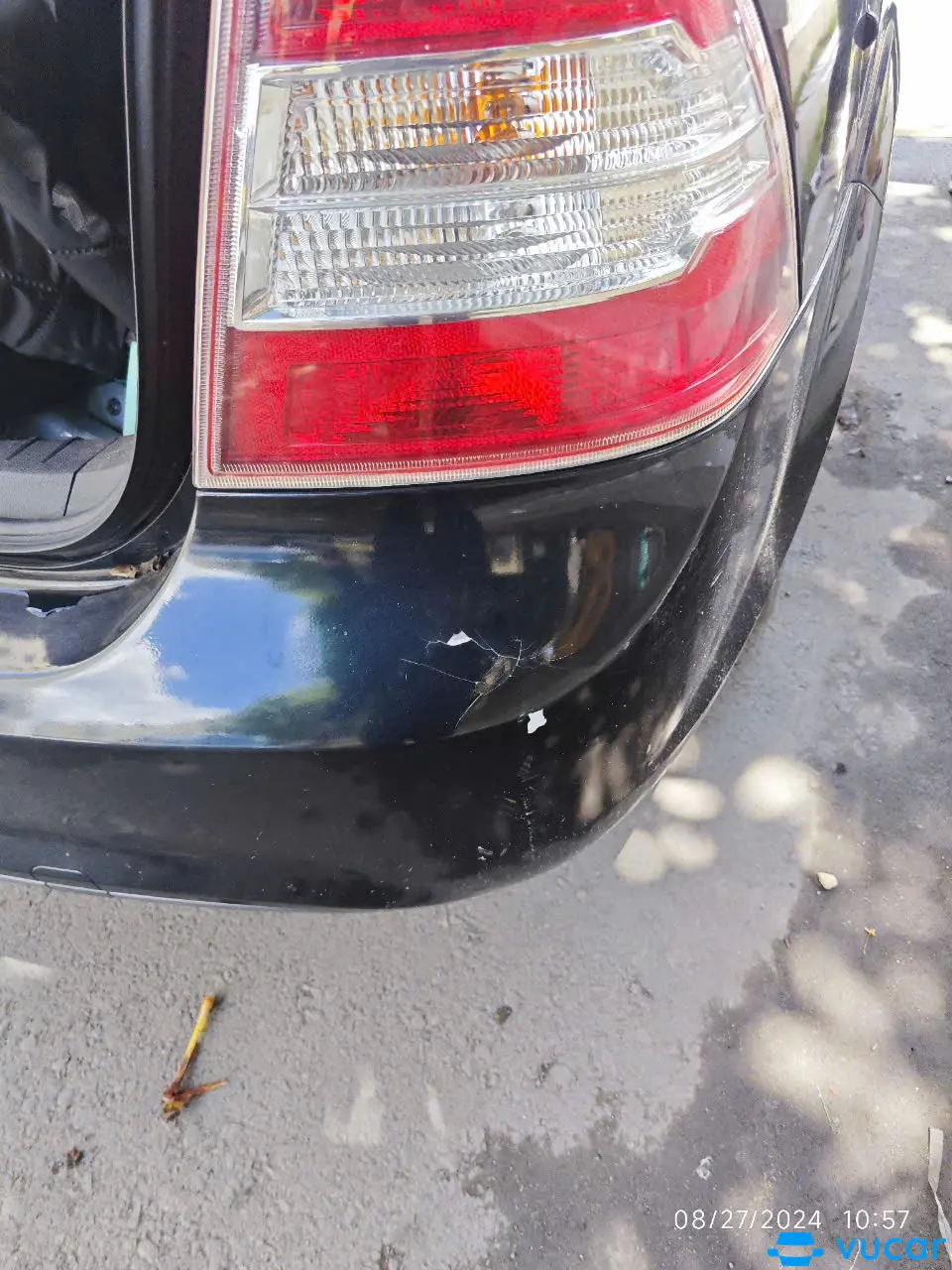 Ford Focus 1.8 MT 2009 - Ngoại thất 3