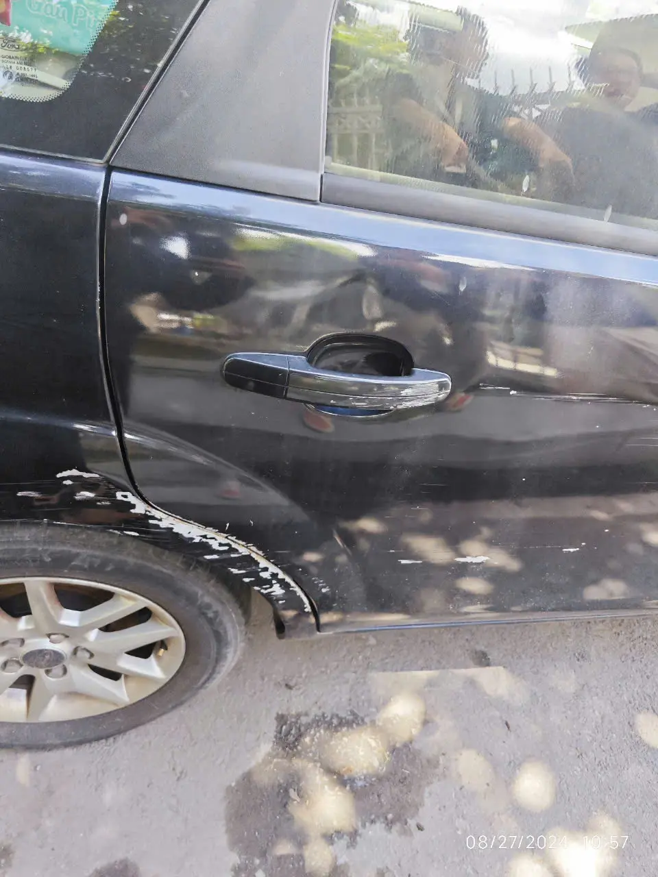 Ford Focus 1.8 MT 2009 - Ngoại thất 4