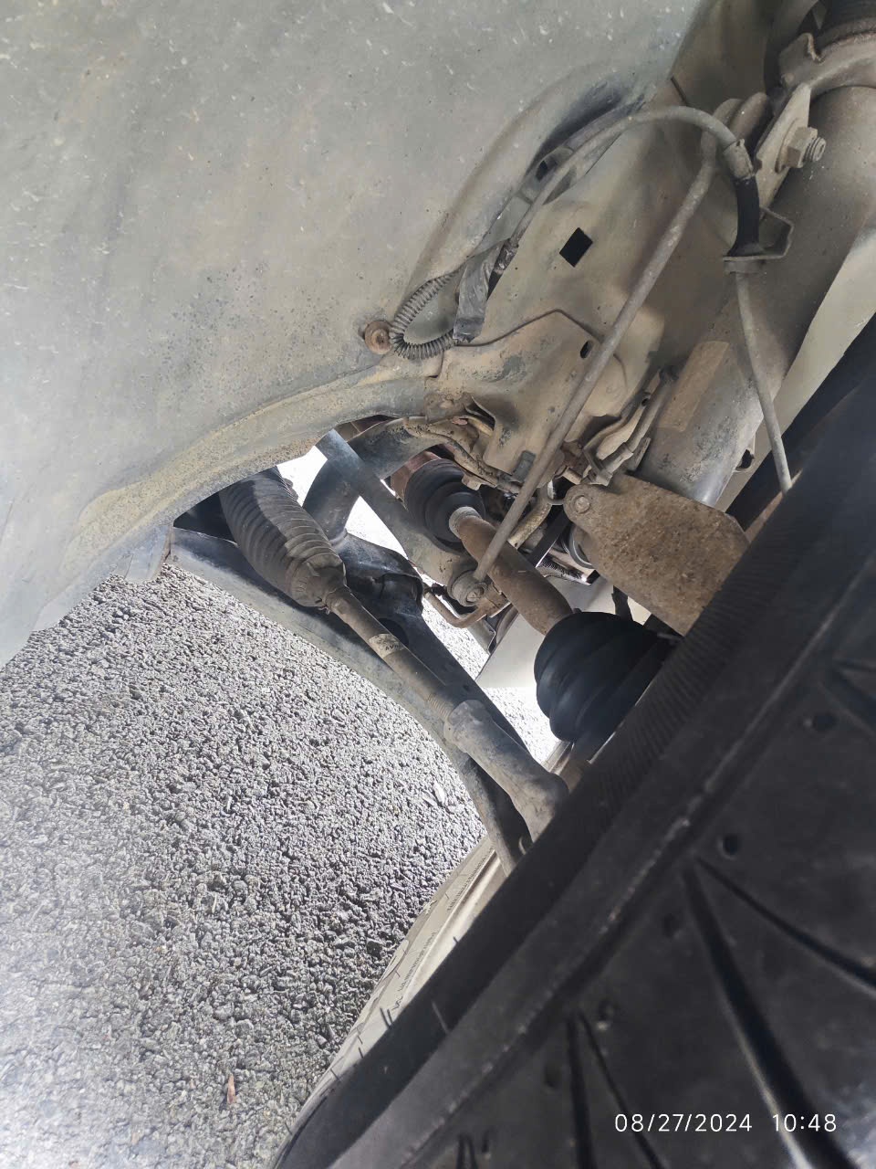 Ford Focus 1.8 MT 2009 - Khoang động cơ 1