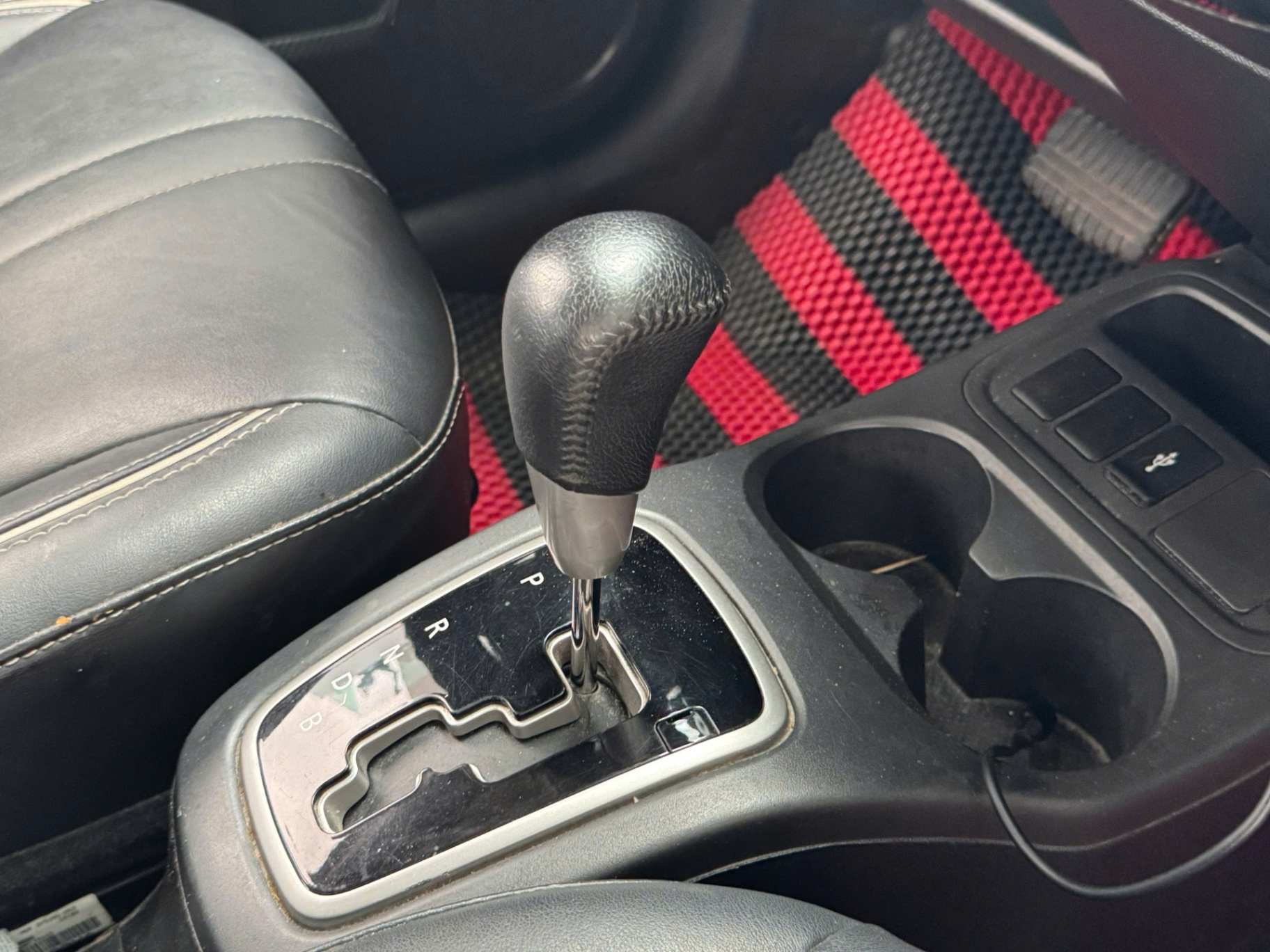 Mitsubishi Attrage 1.2 CVT 2021 - Nội thất 10