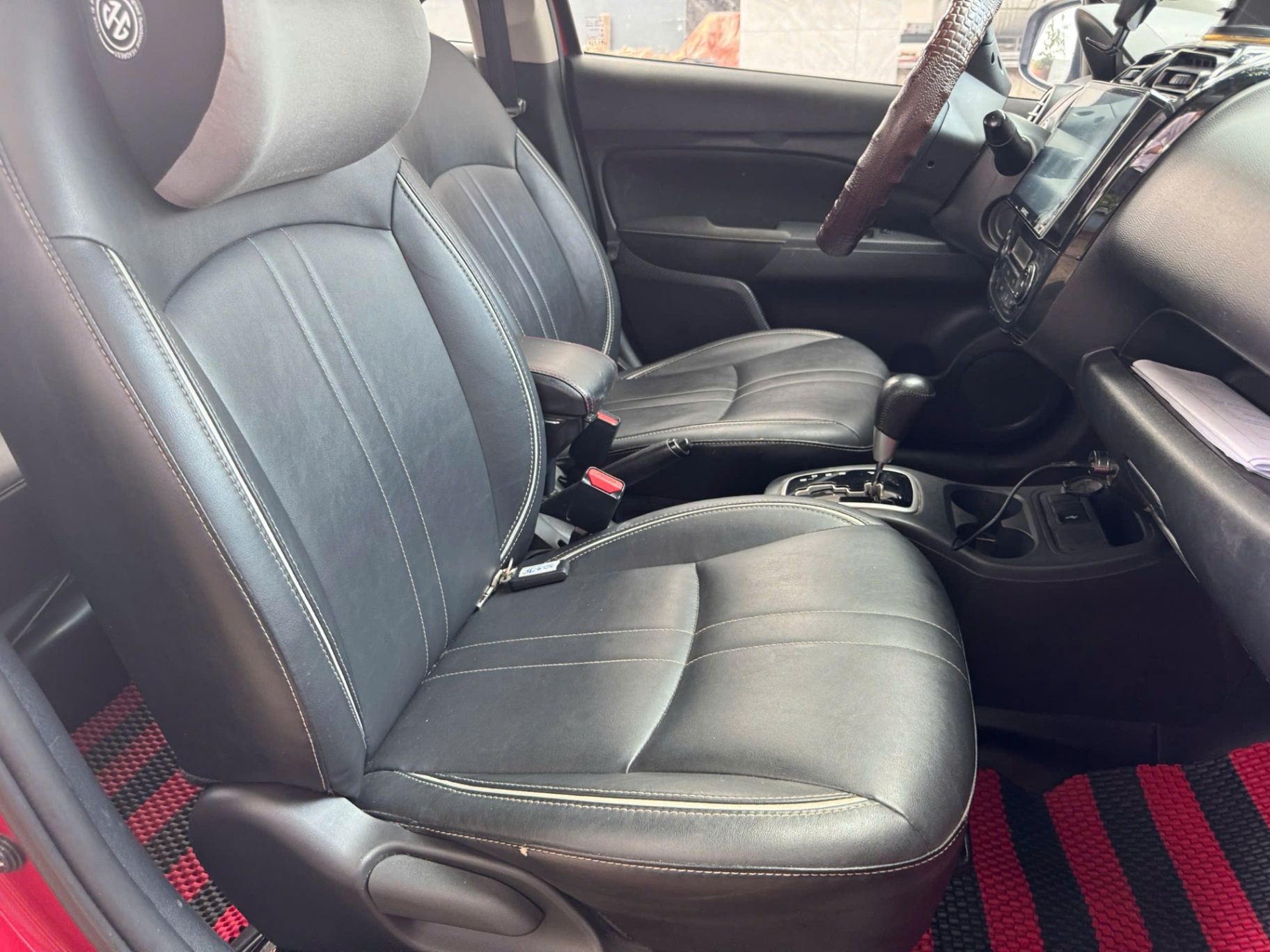 Mitsubishi Attrage 1.2 CVT 2021 - Nội thất 11