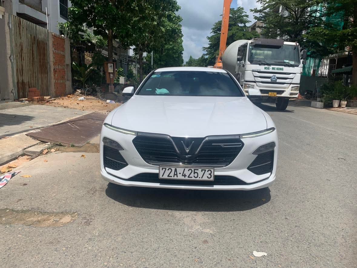 Vinfast Lux a 2.0 Plus 2.0 AT 2020