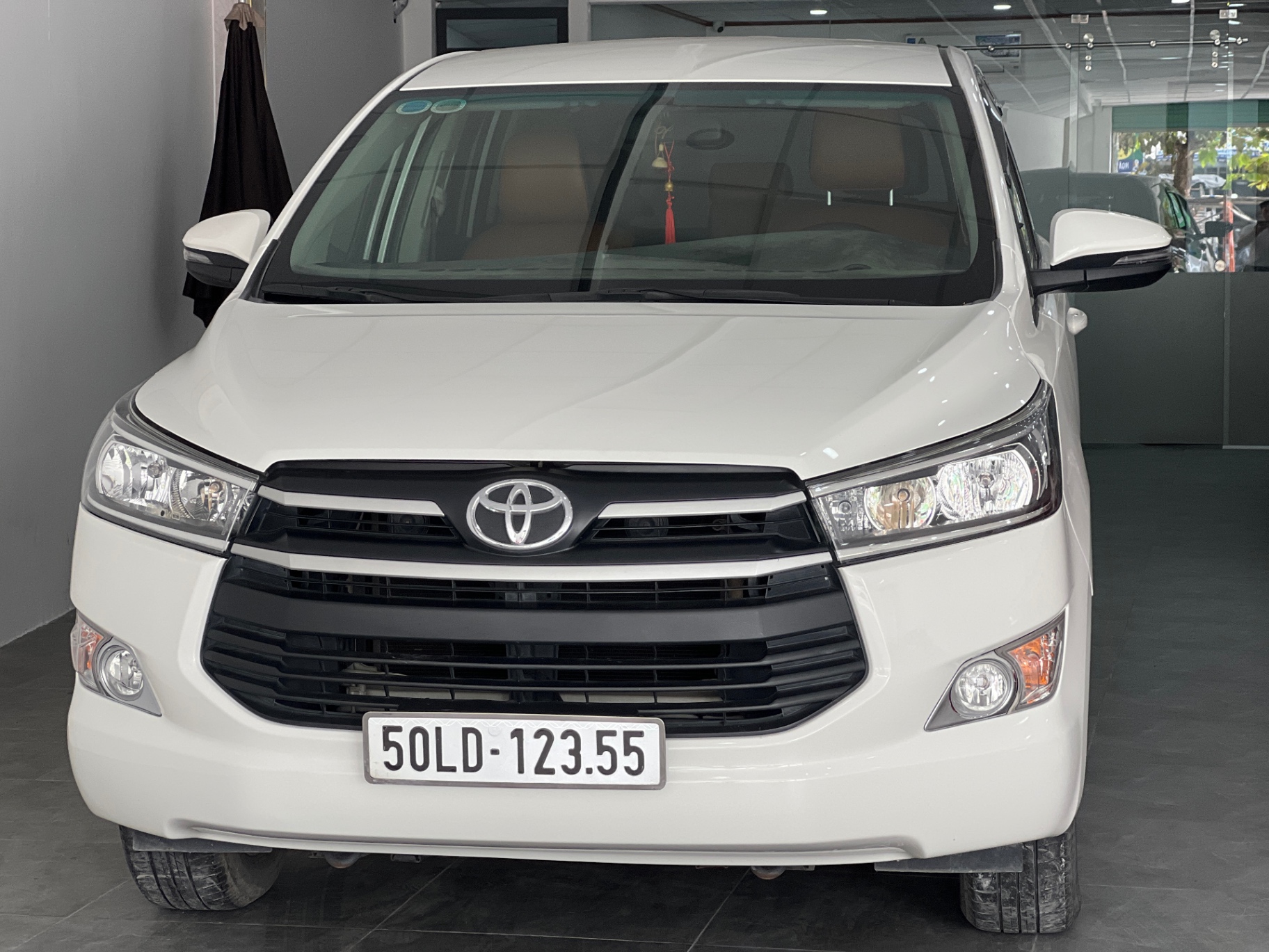 Toyota Innova 2.0E 2019