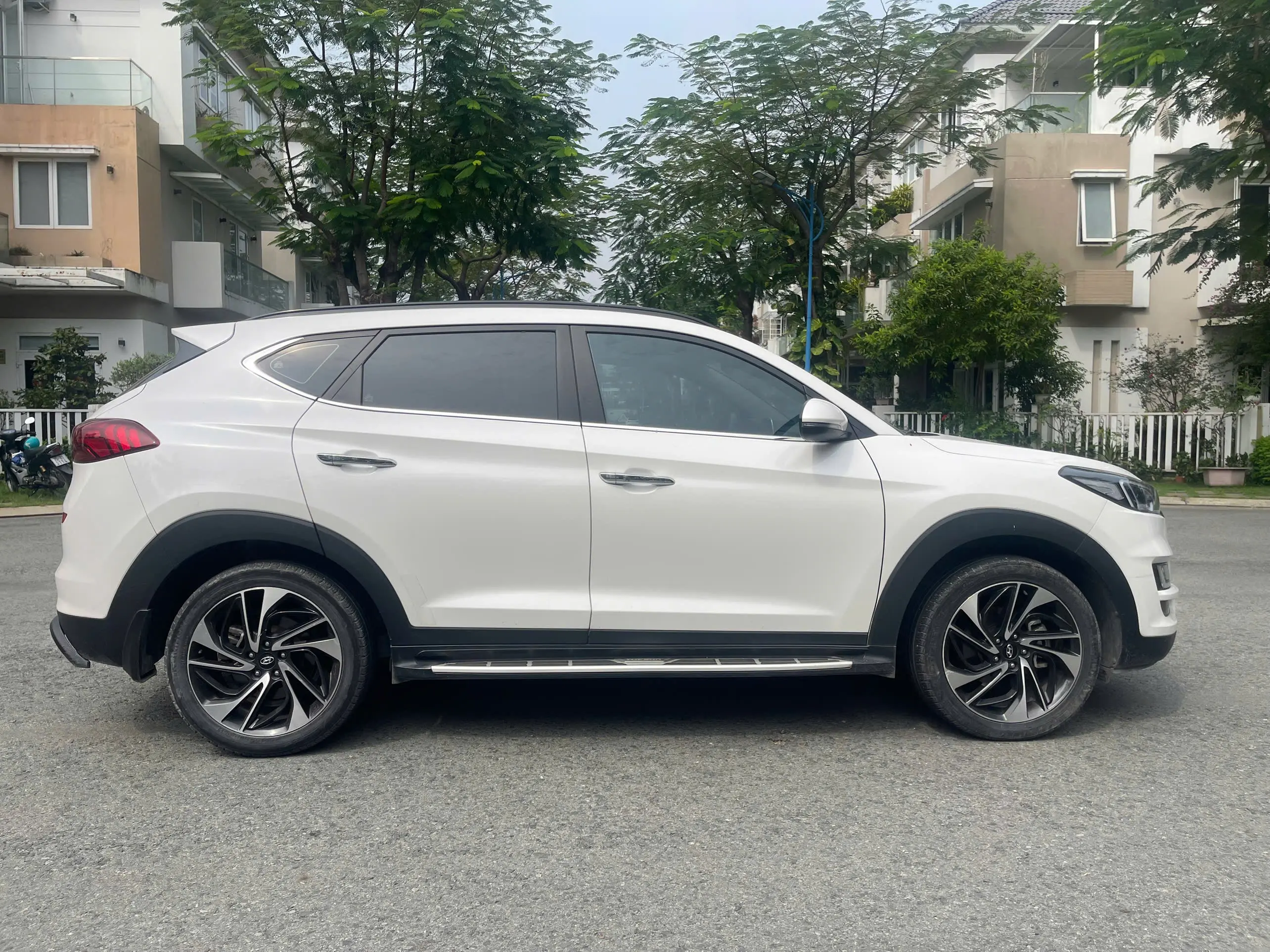 Hyundai Tucson 1.6 AT Turbo Đặc biệt 2021 - Ngoại thất 4