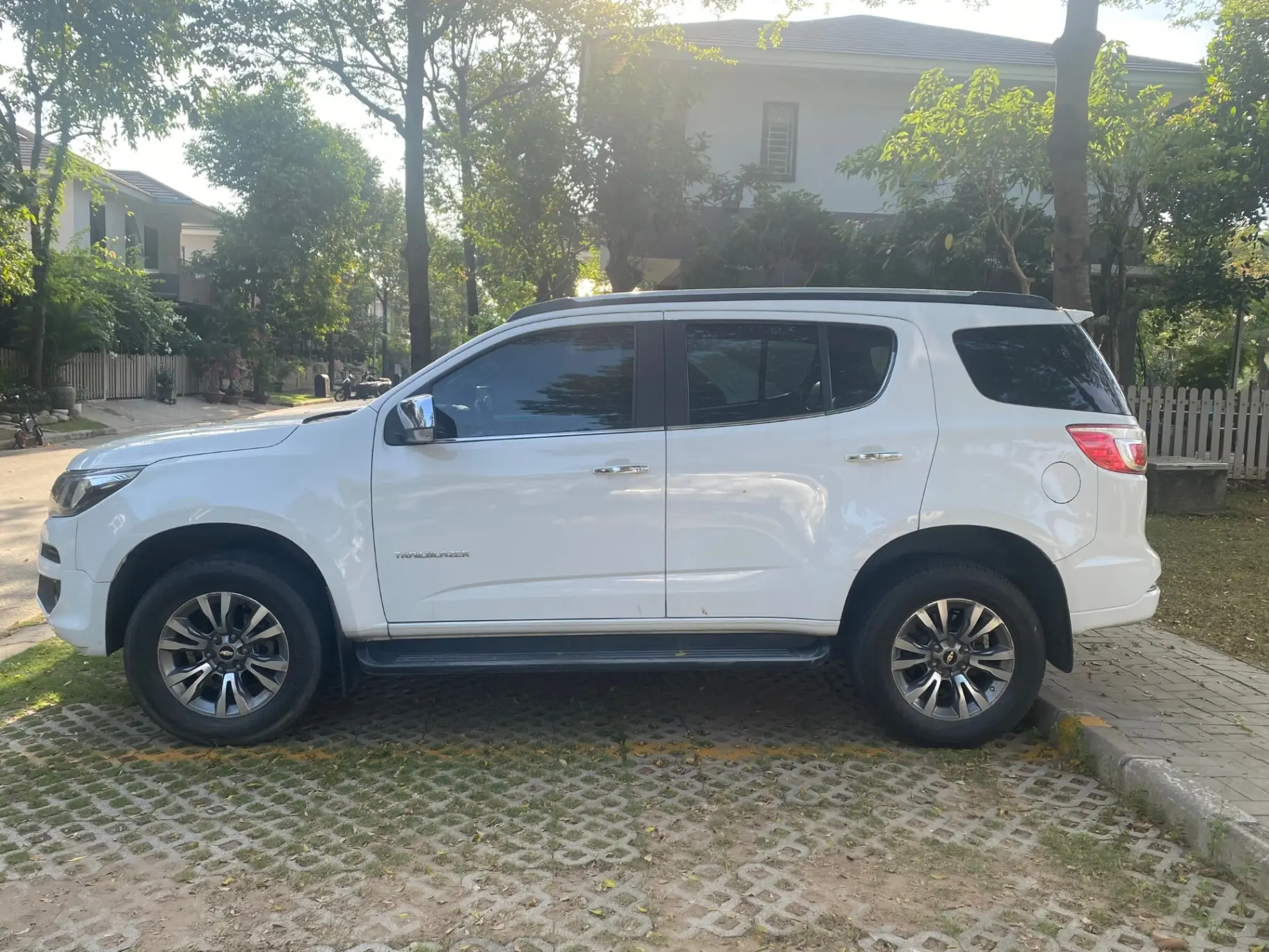 Chevrolet Trailblazer LTZ 2.5L VGT 4x4 AT 2018 - Ngoại thất 2