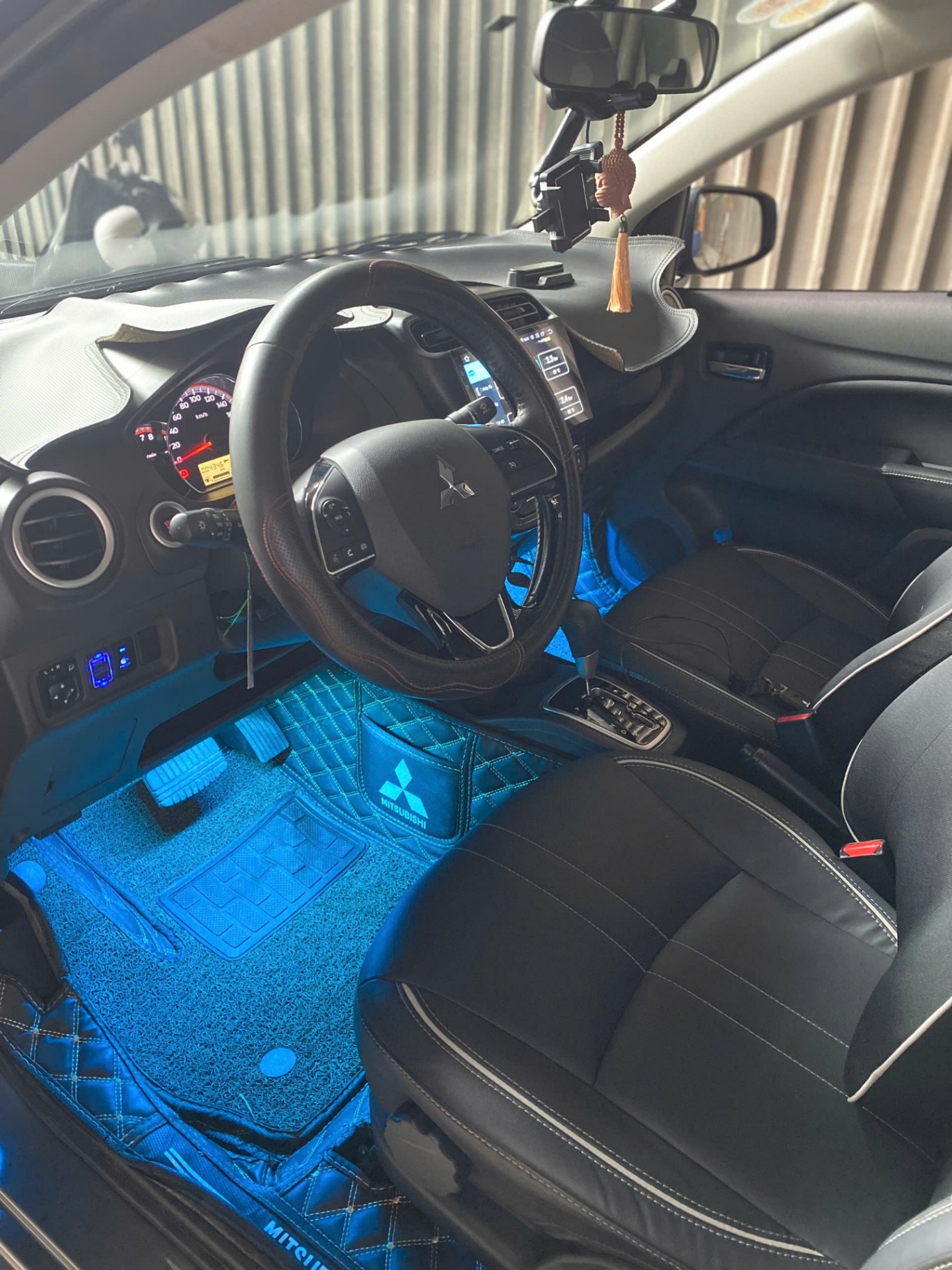 Mitsubishi Attrage 1.2 CVT 2020 - Nội thất 2
