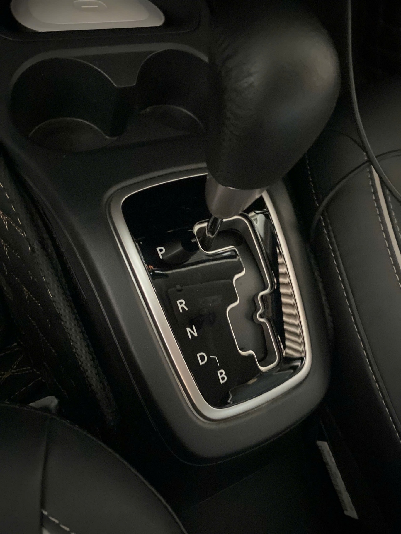 Mitsubishi Attrage 1.2 CVT 2020 - Nội thất 9