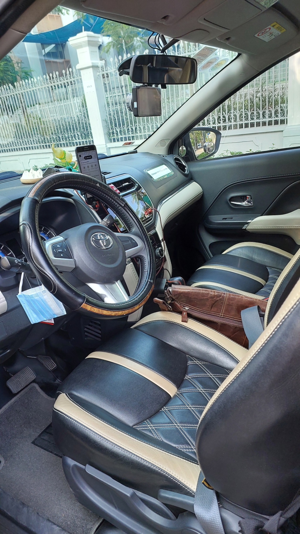 Toyota Rush 1.5S AT 2021 - Nội thất 1