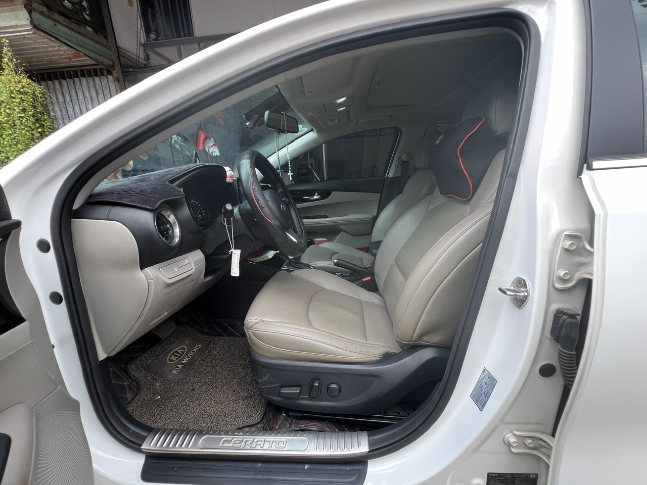 Kia Cerato 1.6 AT Luxury 2019 - Nội thất 2