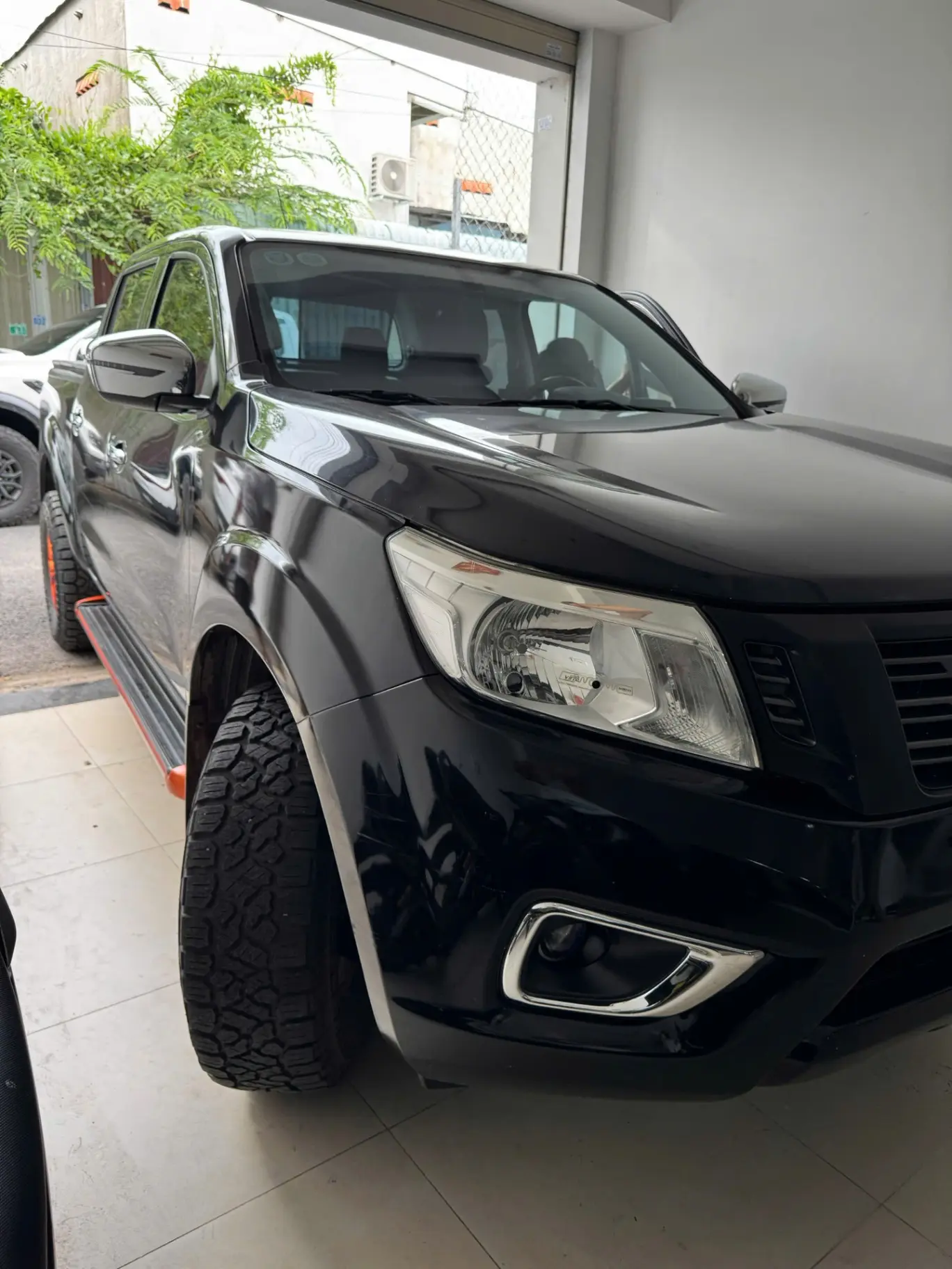 Nissan Navara EL Premium R 2017 - Ngoại thất 1