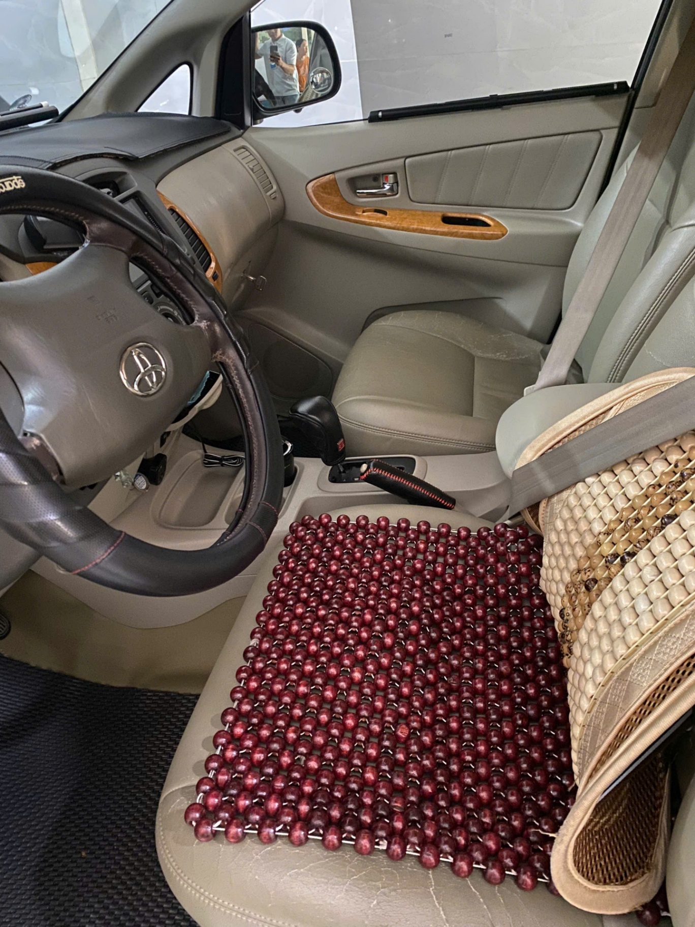 Toyota Innova V 2008 - Nội thất 9