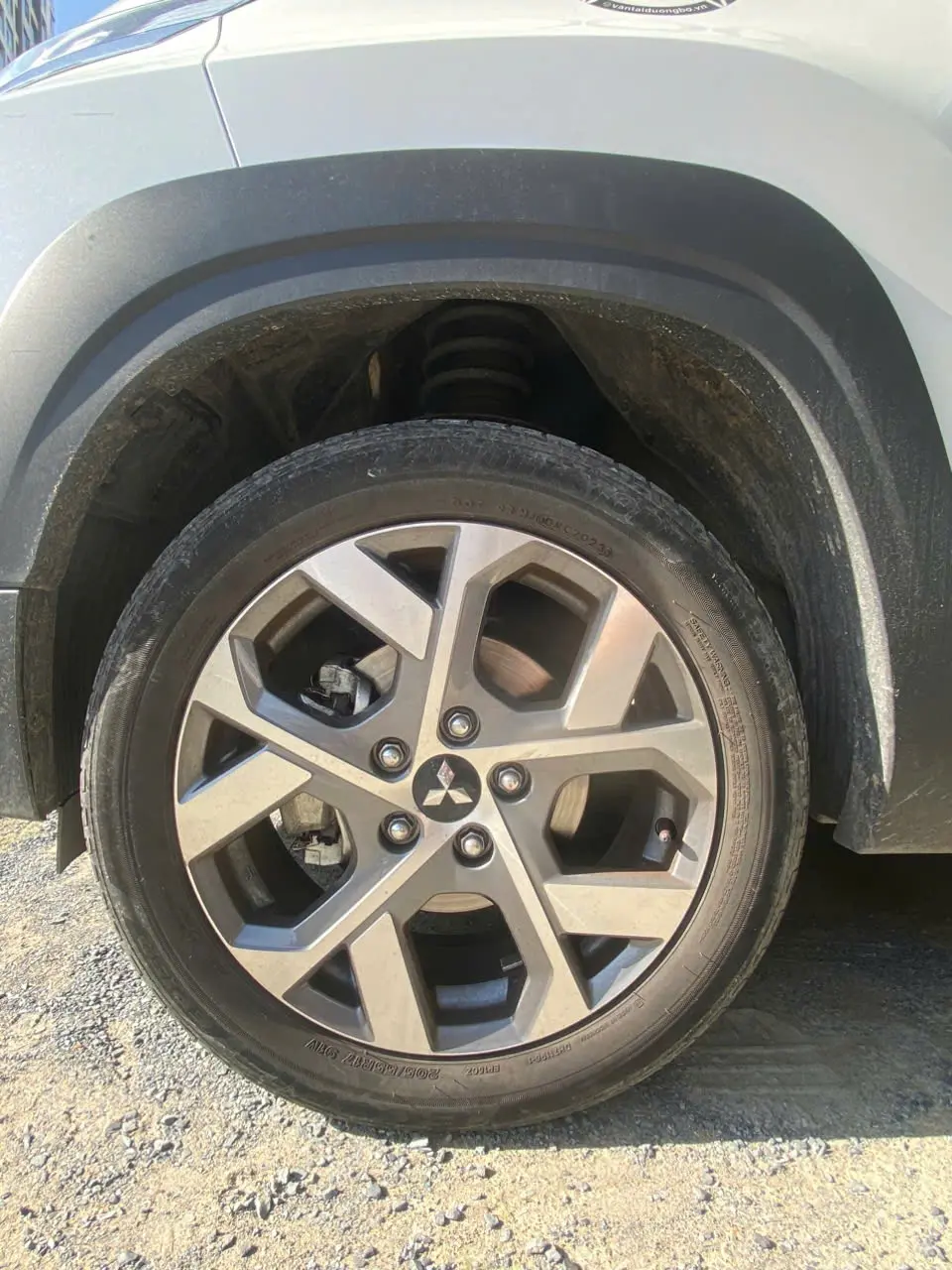 Mitsubishi Xpander Cross 1.5 AT 2023 - Ngoại thất 5