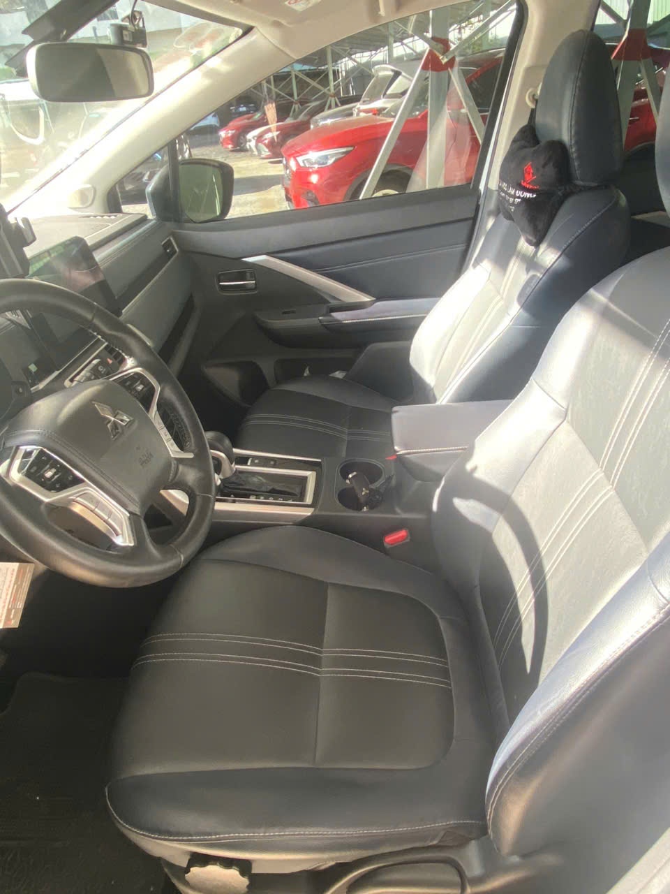 Mitsubishi Xpander Cross 1.5 AT 2023 - Nội thất 9
