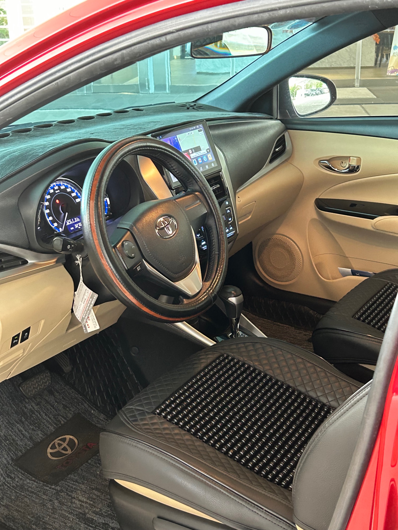 Toyota Yaris 1.5G 2018 - Nội thất 1