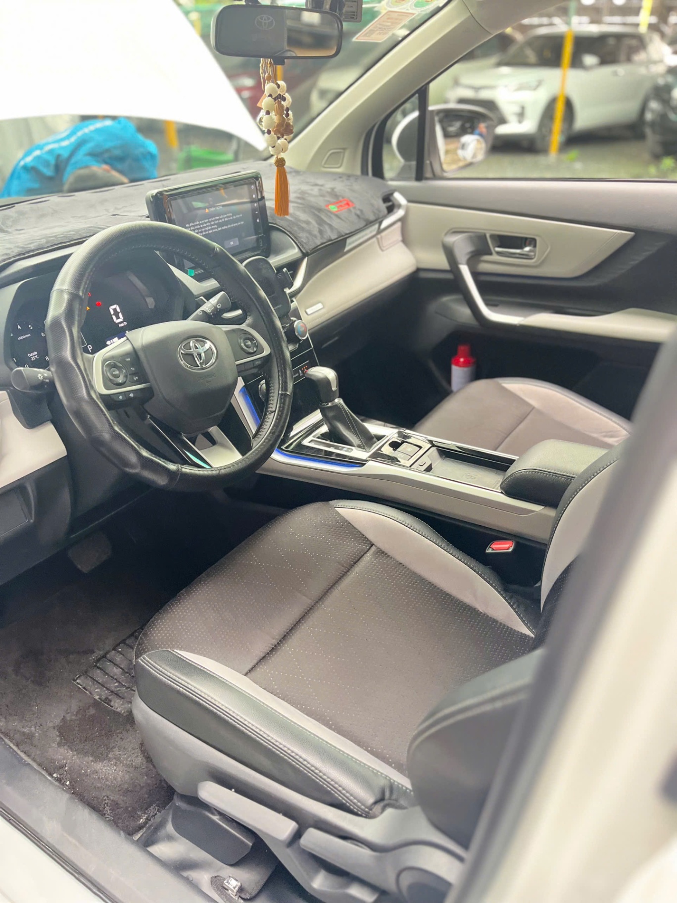 Toyota Veloz Cross 1.5 CVT 2024 - Nội thất 3