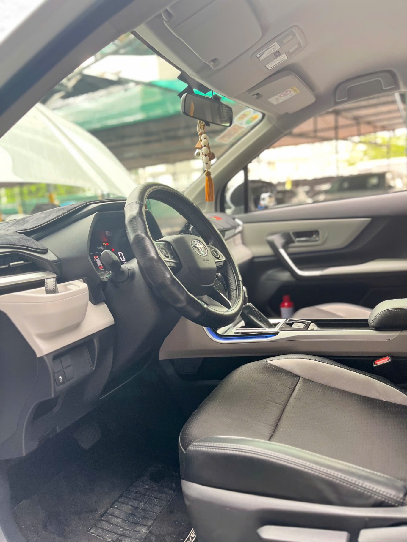 Toyota Veloz Cross 1.5 CVT 2024 - Nội thất 2