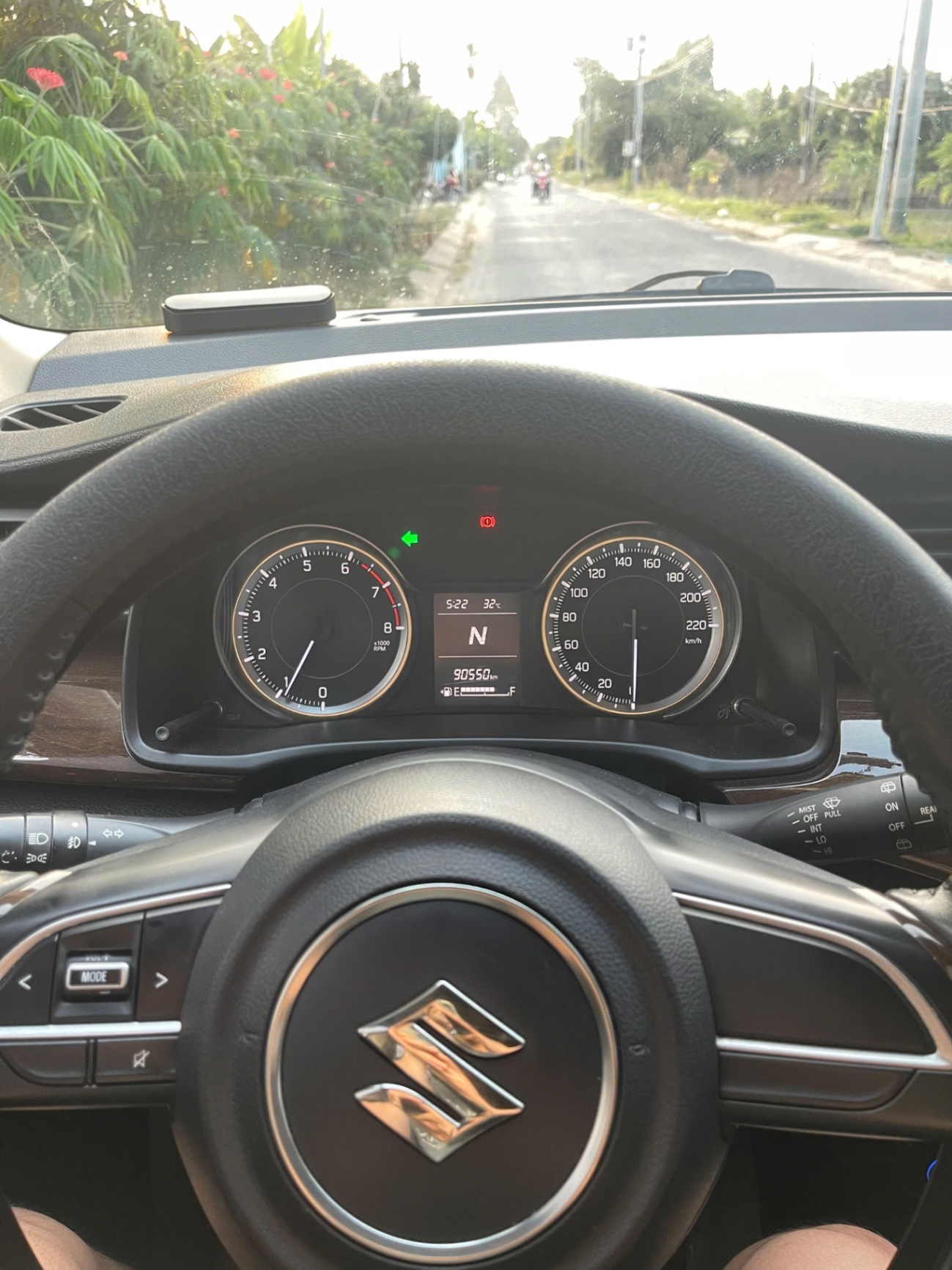 Suzuki Ertiga GLX 1.5 AT 2019 - Nội thất 1