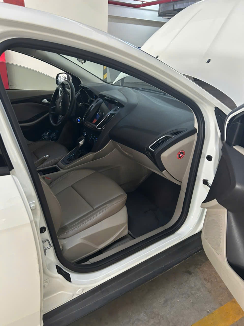 Ford Focus Trend 1.5L 2017 - Nội thất 3