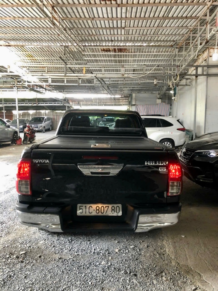 Toyota Hilux 3.0G 4x4 AT 2015 - Ngoại thất 1