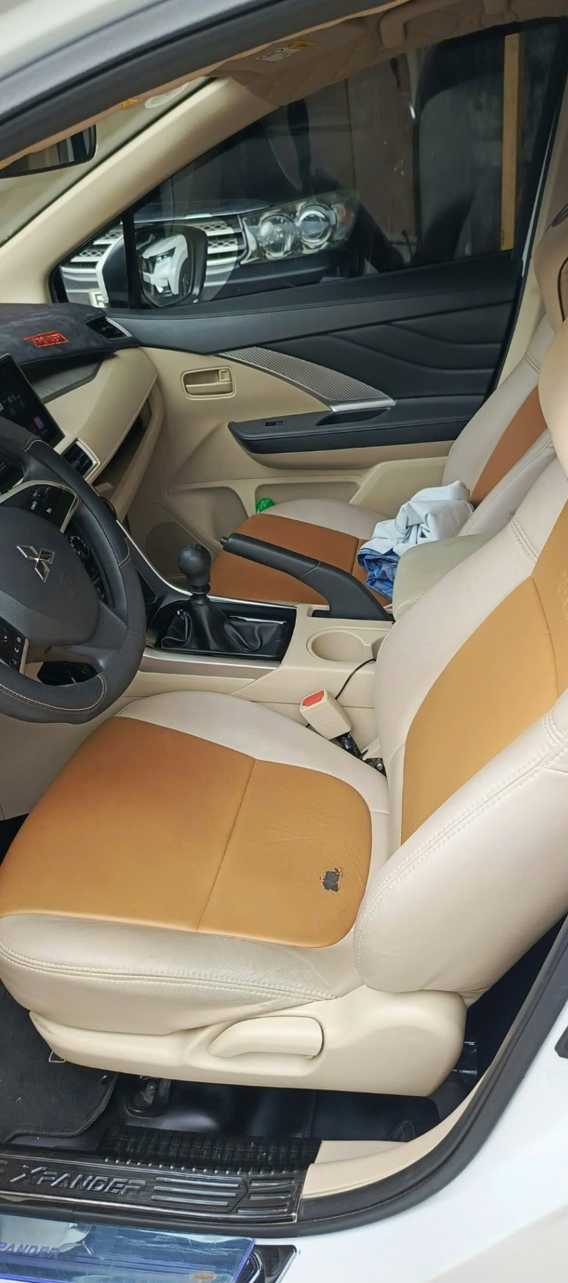 Mitsubishi Xpander 1.5 MT 2019 - Nội thất 2