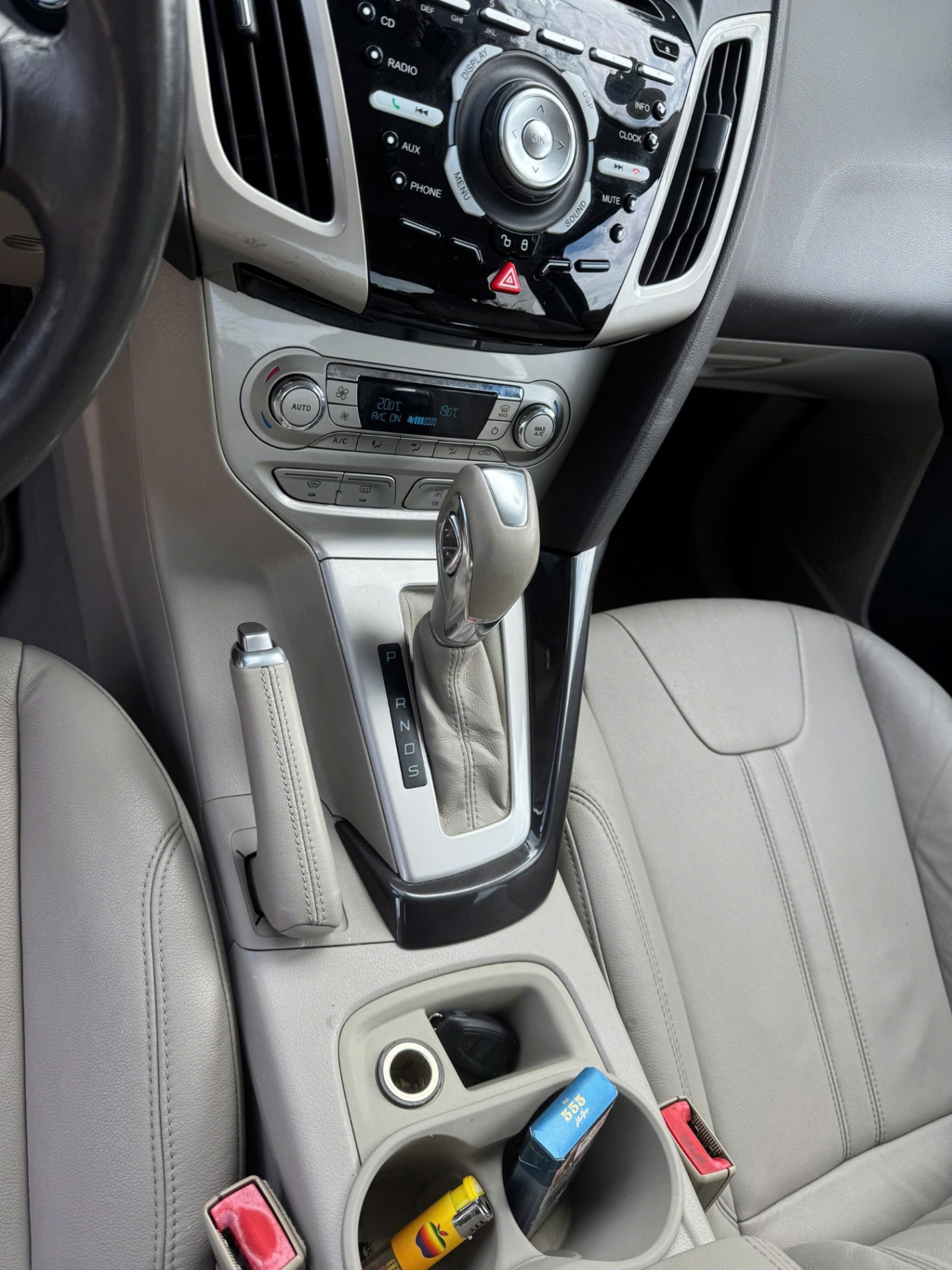 Ford Focus S 2.0 AT 2013 - Nội thất 7
