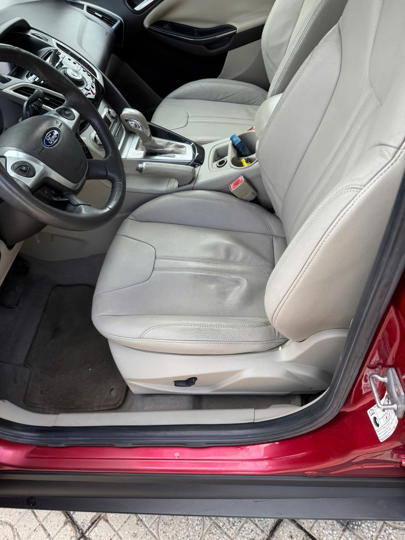 Ford Focus S 2.0 AT 2013 - Nội thất 2