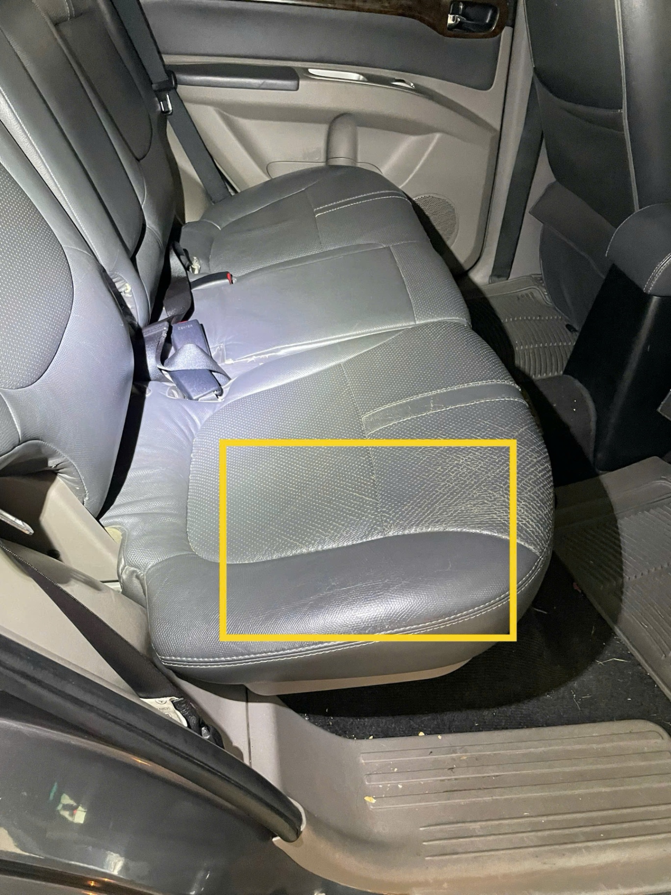 Mitsubishi Pajero Sport 2012 D 4x2 AT - Nội thất 16