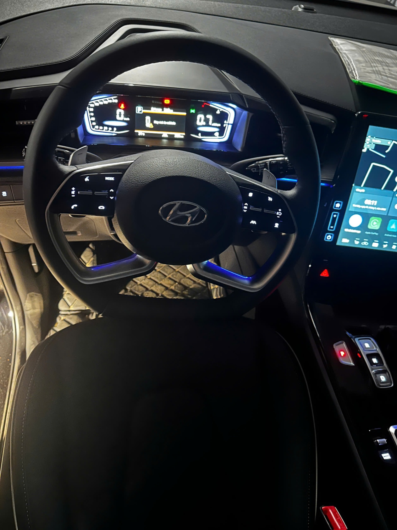 Hyundai Custin Cao Cấp 2.0T 2023 - Nội thất 1