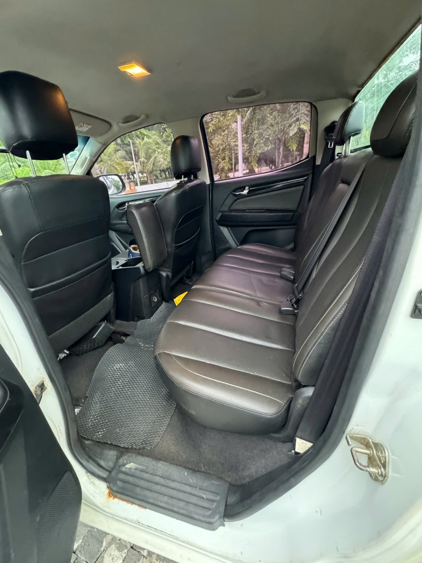 Chevrolet Colorado High Country 2.8L 4x4 AT 2017 - Nội thất 5