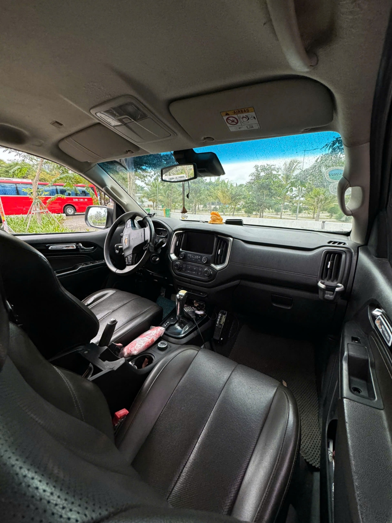 Chevrolet Colorado High Country 2.8L 4x4 AT 2017 - Nội thất 7
